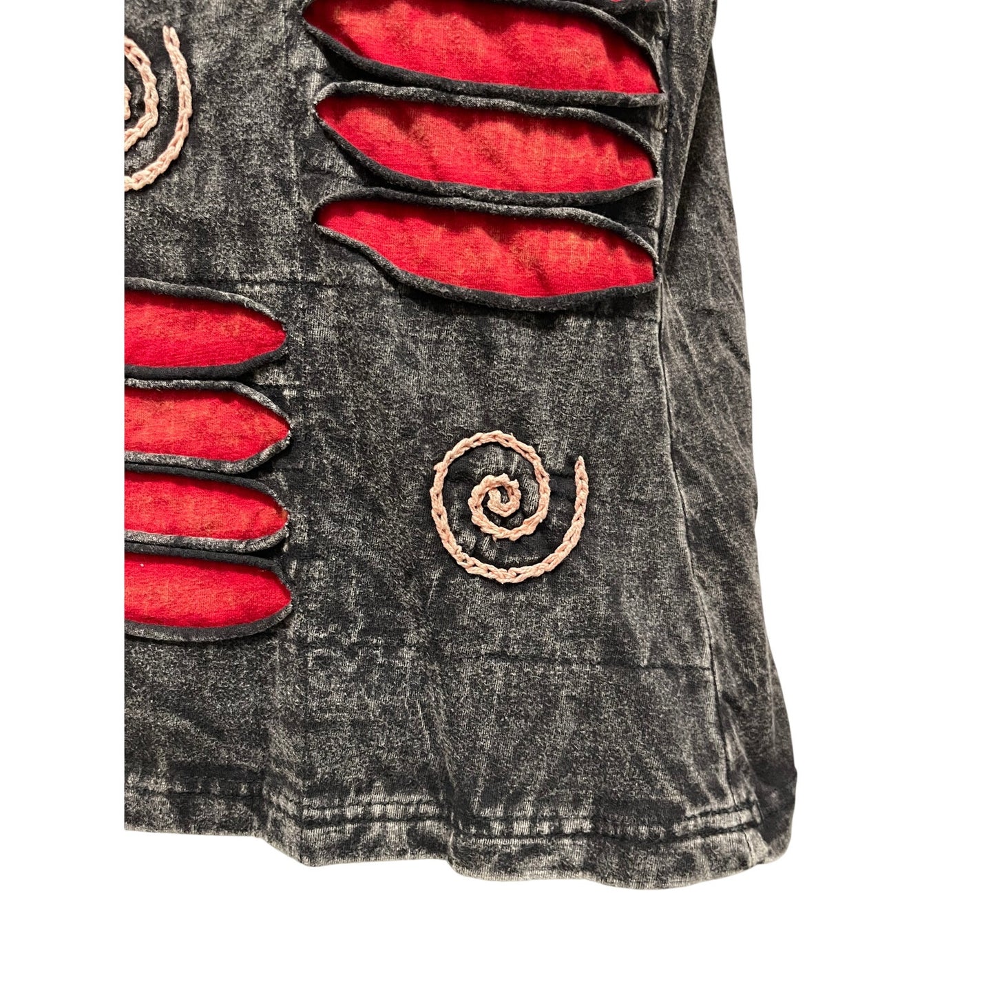 Shop Therapy Black Red Short Sleeve Textured T-Shirt - Size S/M - Vintage 90's