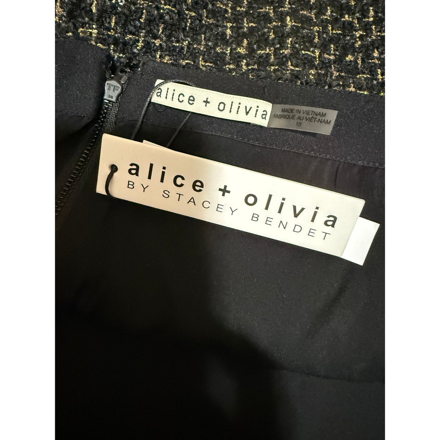 Alice & Olivia Black & Gold Knit Size 10 Mini Skirt - NWT - $295 MSRP