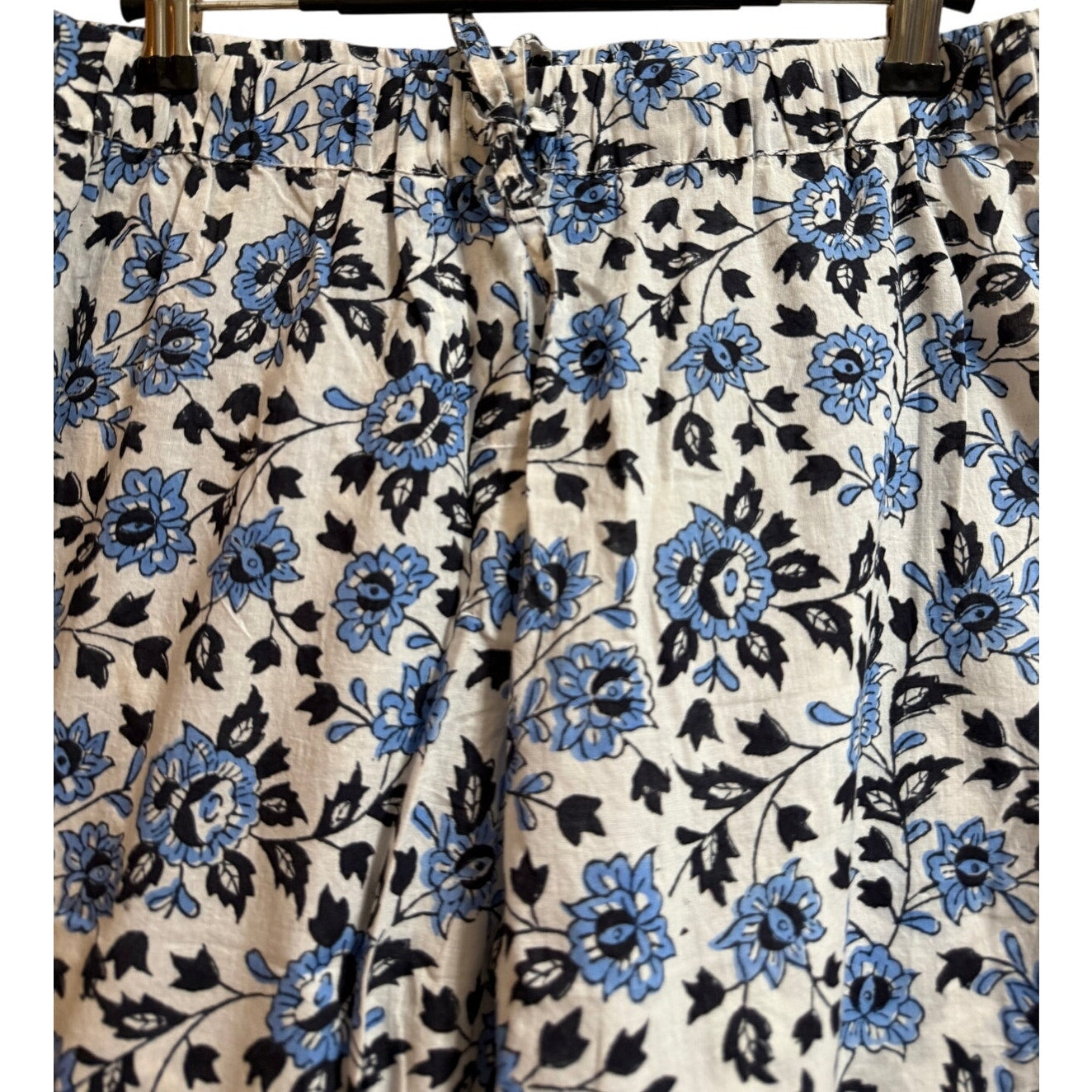 Navy Bleu Floral Print Straight Leg Drawstring Casual Pants - Size Medium - NWT