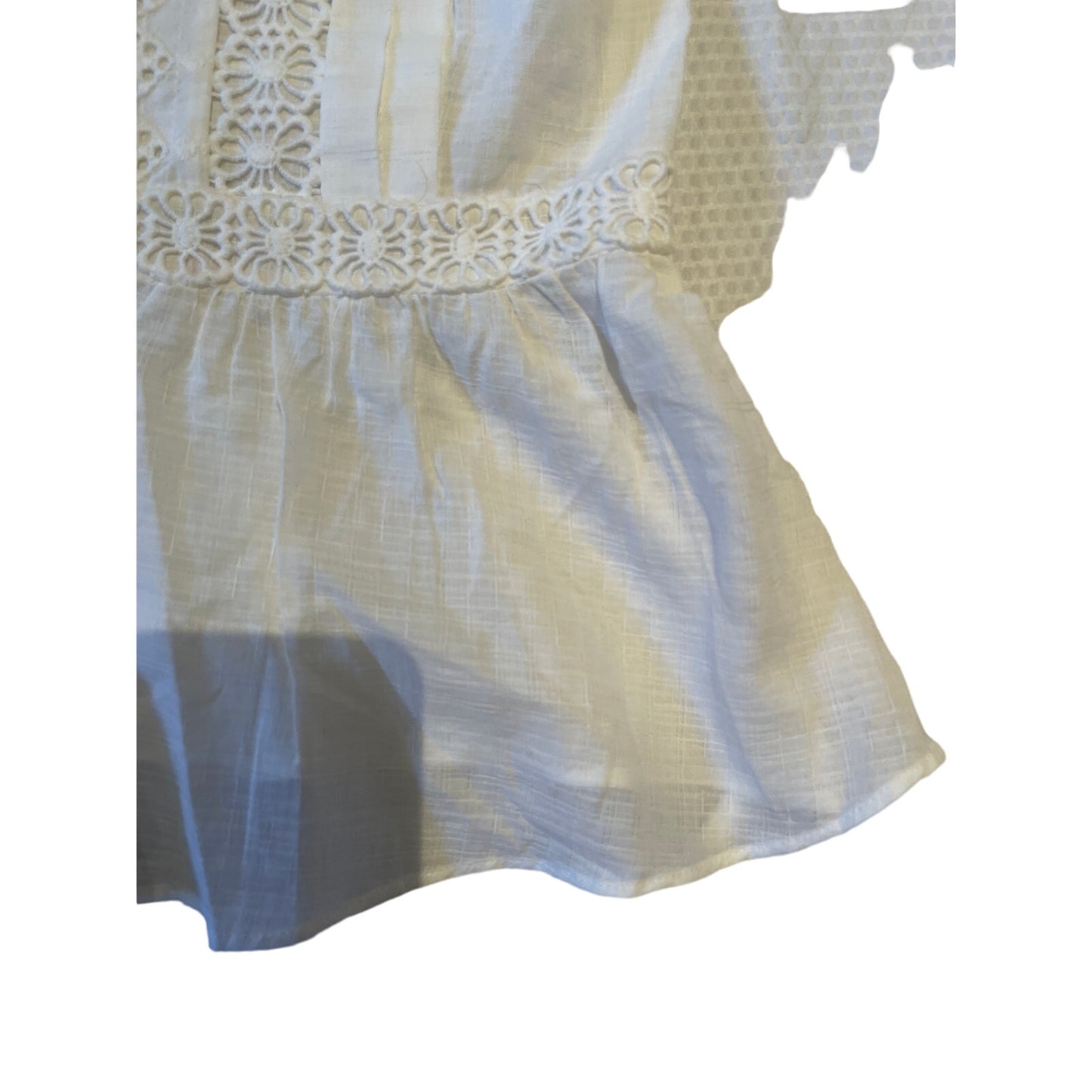 Ann Taylor The Loft White Linen & Crochet Strappy Tank Blouse - Size 4 - NWT