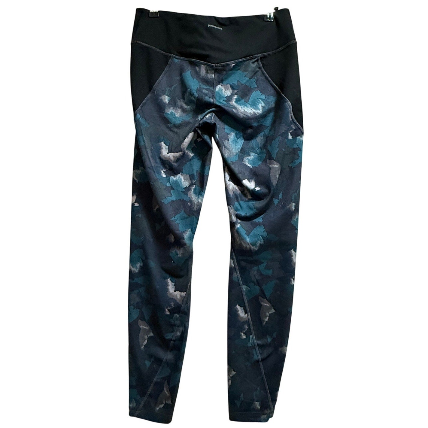 Patagonia Worn Wear Size Medium Black Green Abstract Leggings - Medium