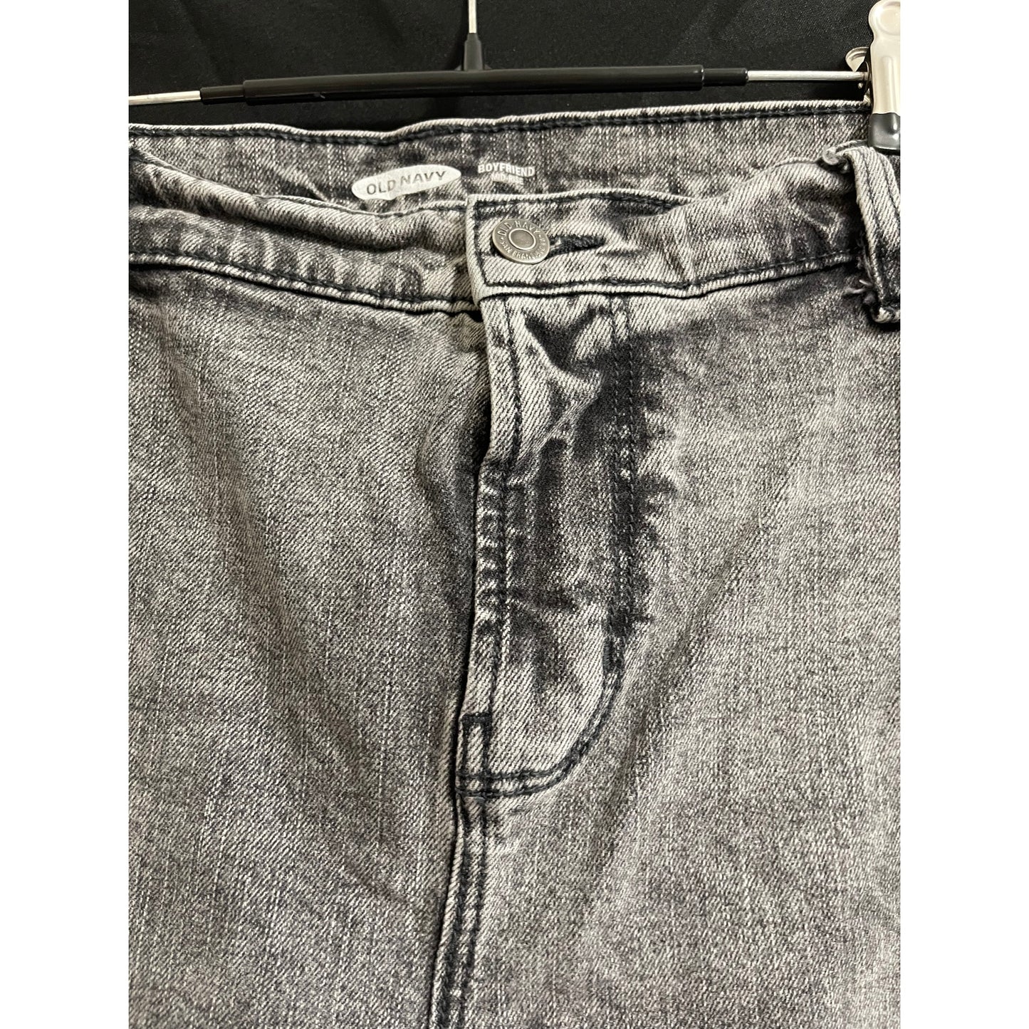 Old Navy Boyfriend Mid Rise Dark Gray / Black Denim Jeans - Size 16