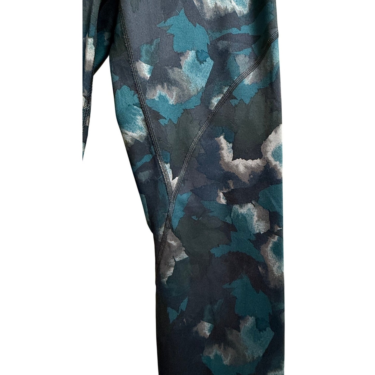 Patagonia Worn Wear Size Medium Black Green Abstract Leggings - Medium