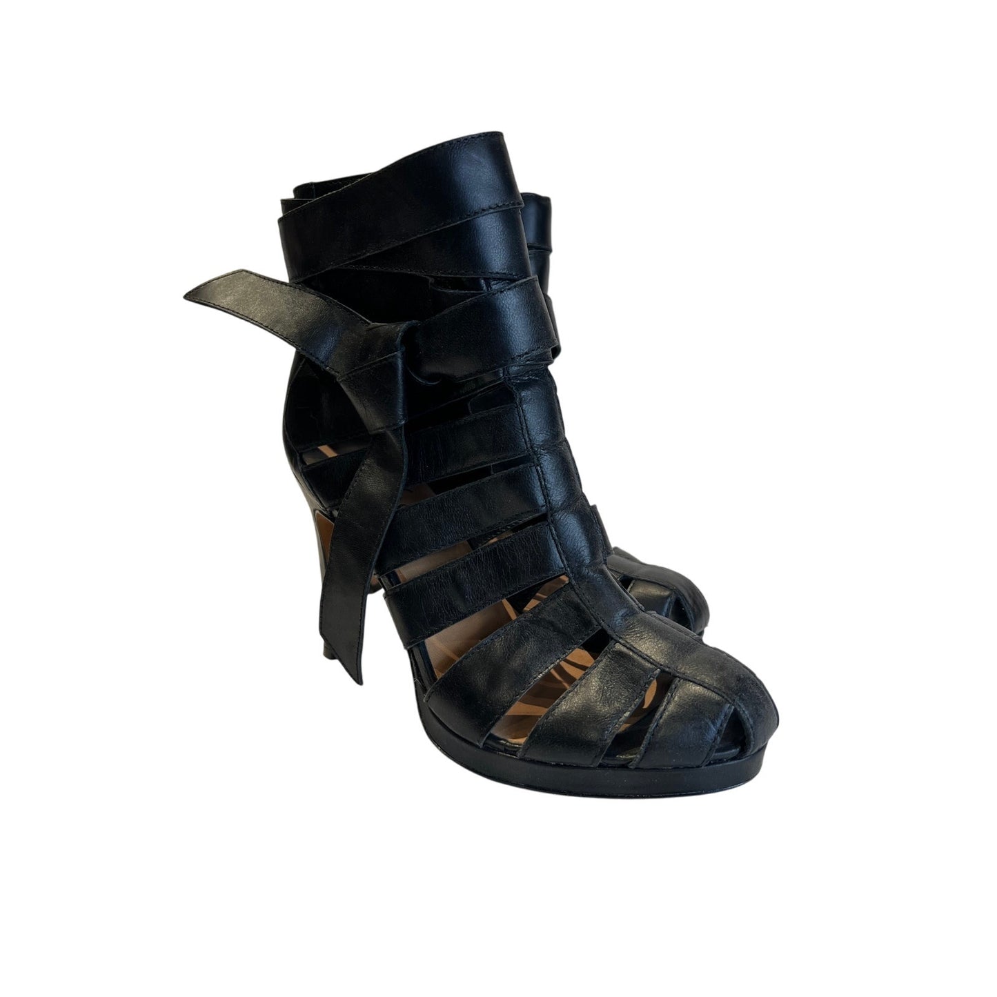 Tuleste Market Size 7 Black Leather Strappy Heels