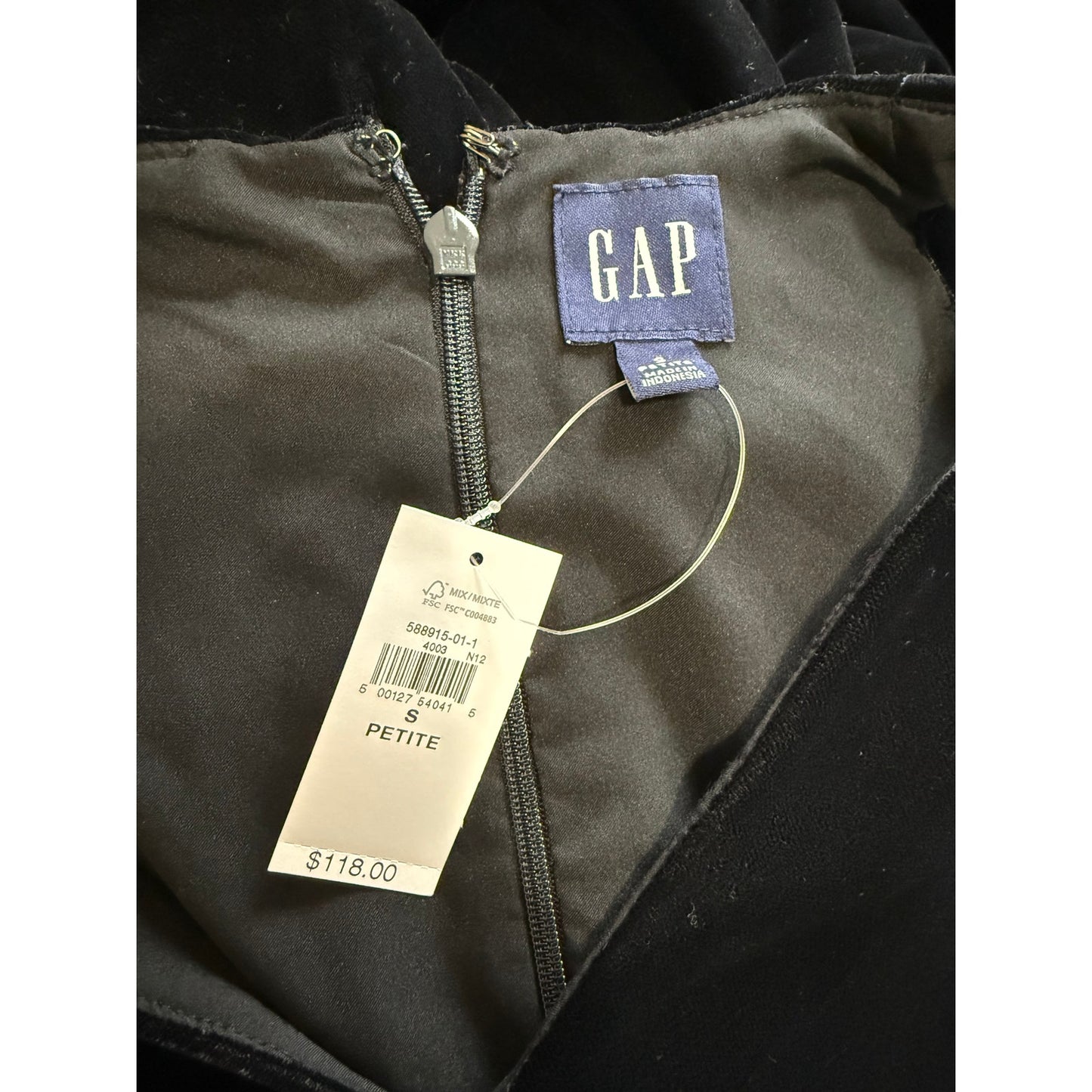 GAP Black Velvet Sleeveless Jumpsuit w/Belt - Small Petite - NWT $118 MSRP