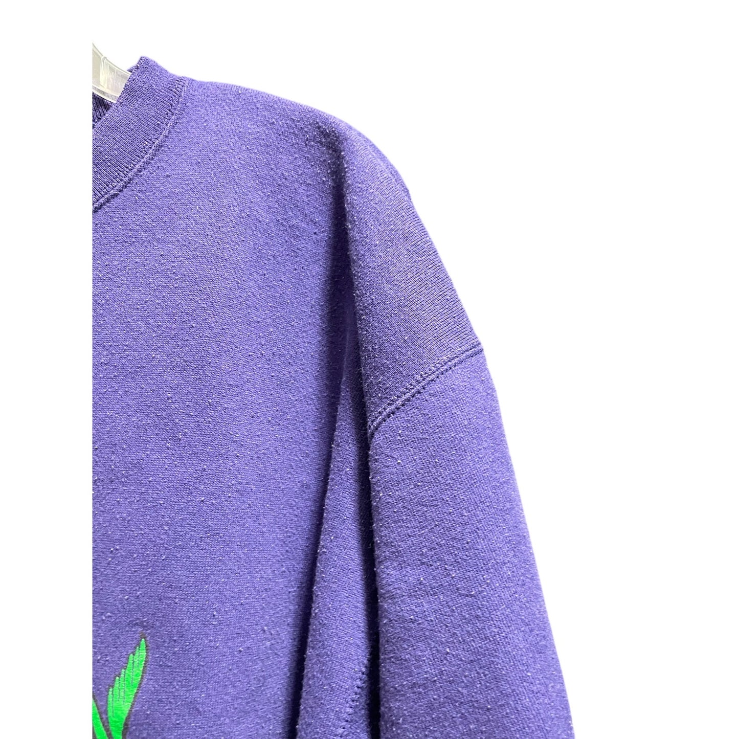 Vintage 90's Looney Tunes Tweety Bird Purple w/Flowers Sweatshirt - Large