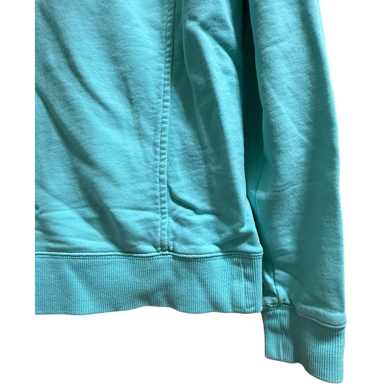 Vineyard Vines Martha's Vineyard Light Blue 1/4 Zip Sweatshirt - Small