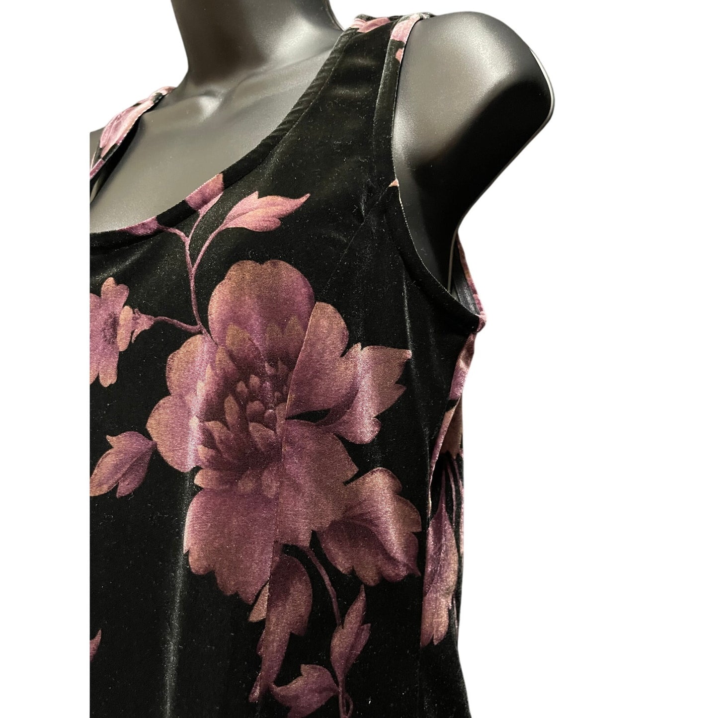 New York & Company Vintage Velvet Black Floral Sleeveless Blouse - Medium