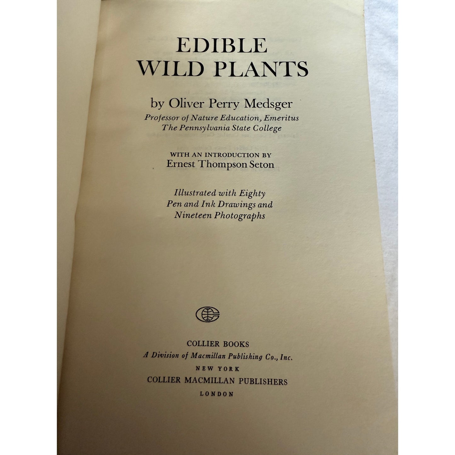 Edible Wild Plants - Oliver Perry Medsger - 7th Printing - 1978 - Paperback
