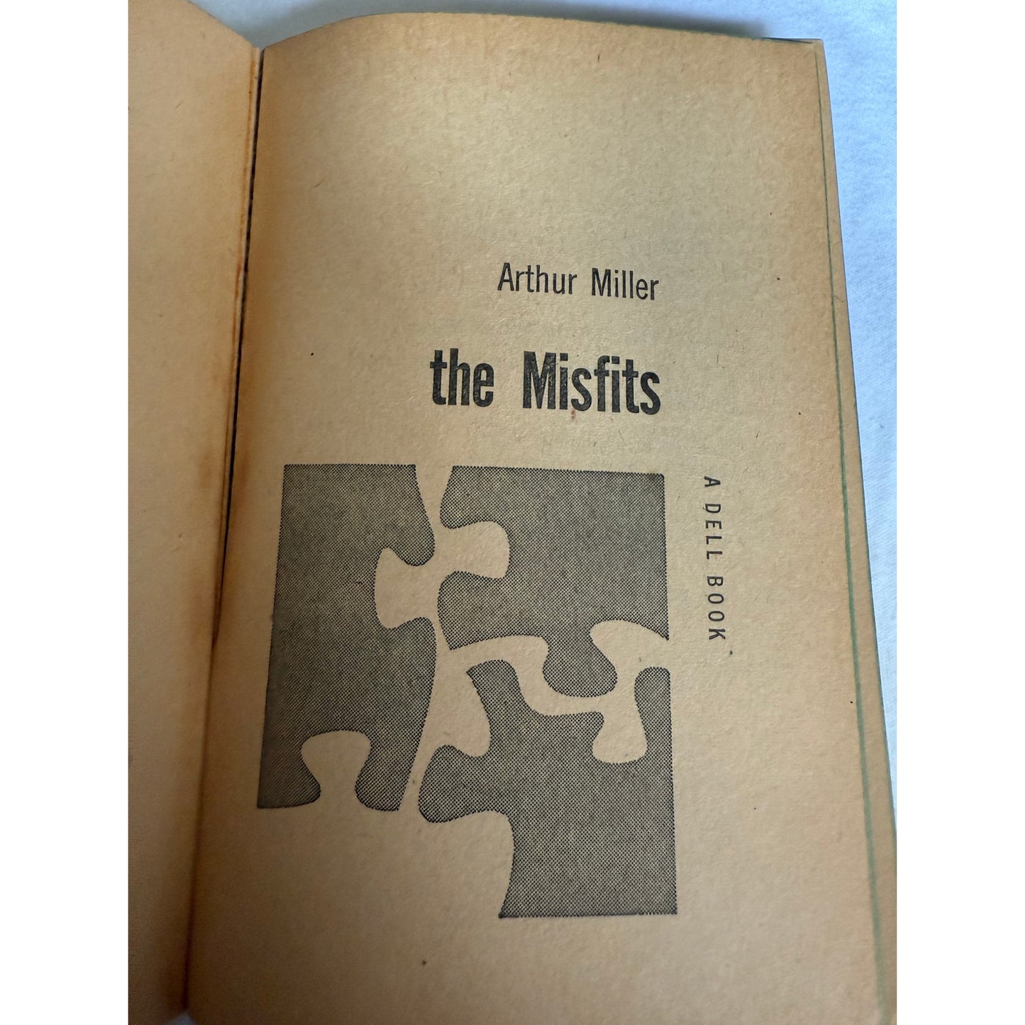 The Misfits Movie w/ Movie Stills - Arthur Miller - 1st Dell Printing - 1961