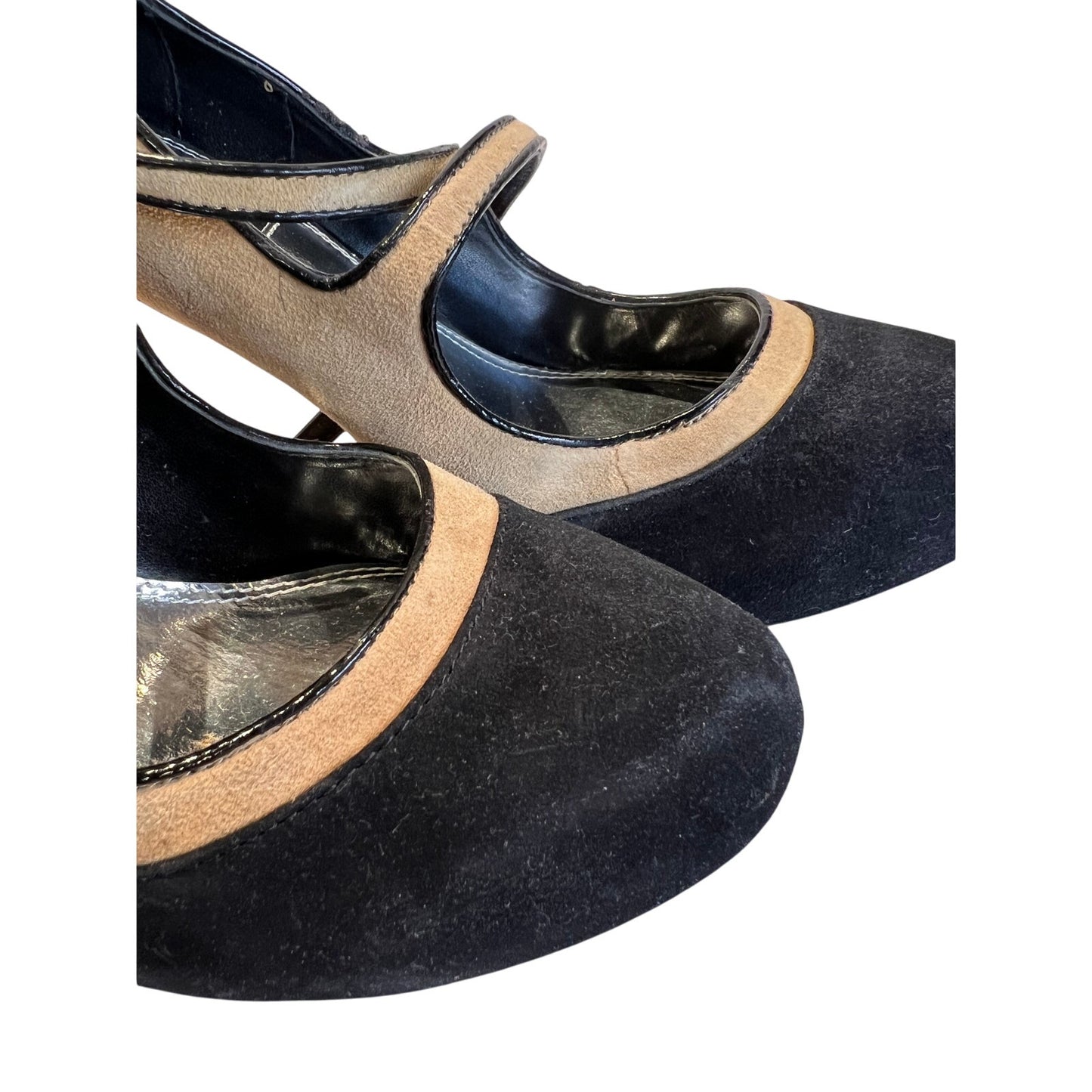 White House Black Market Tan & Black Leather Pumps - 7.5M