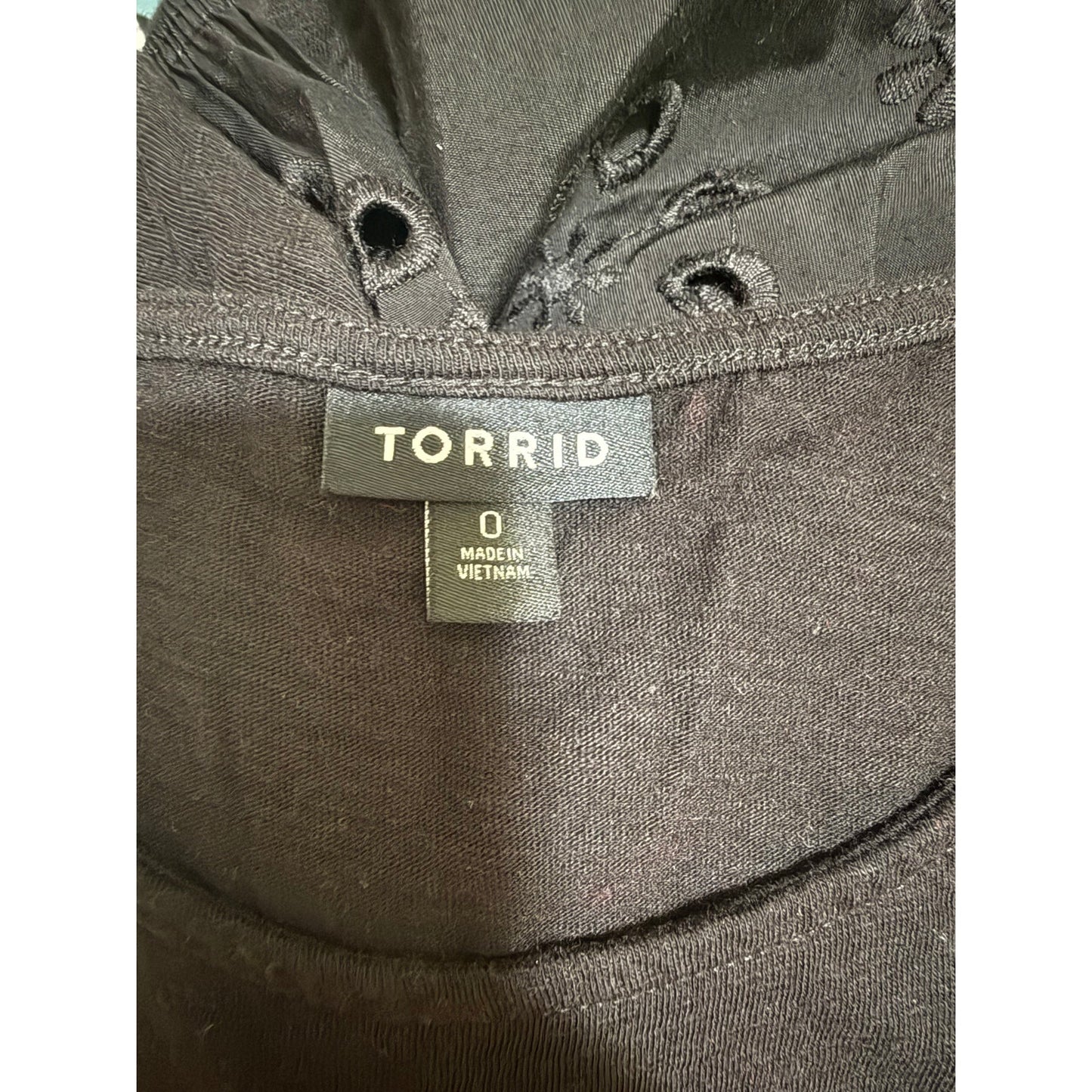 Torrid Black Long Sleeve Eyelet Sleeve Boho Blouse - Size 0 (Large)