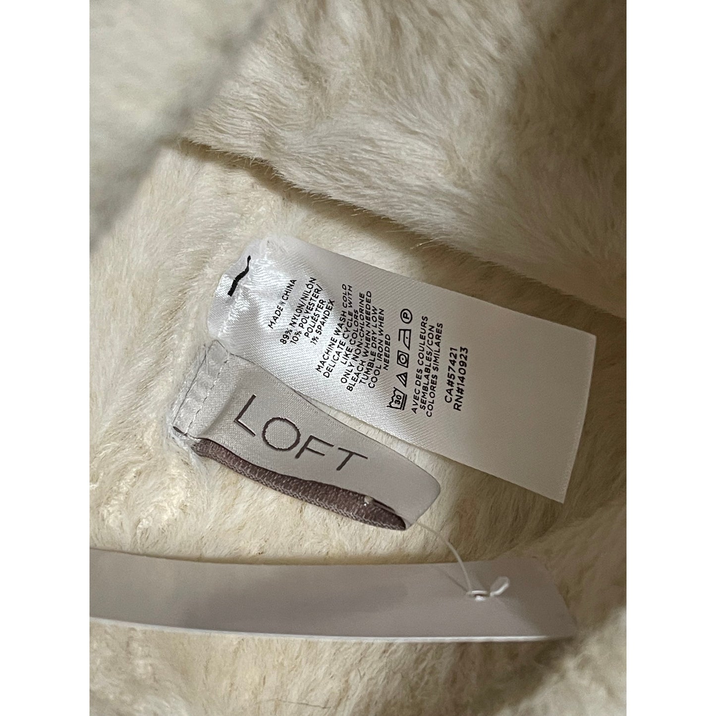 NWT Ann Taylor The LOFT Cream & White Zebra Beanie