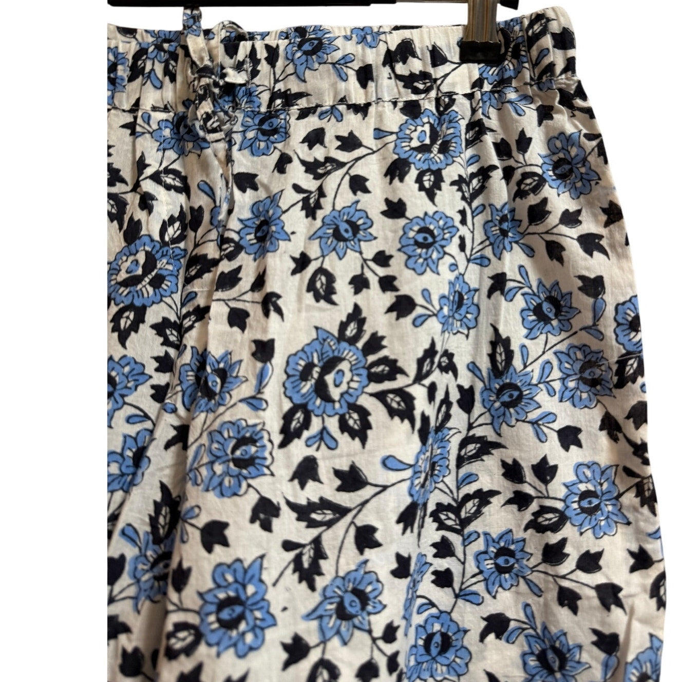 Navy Bleu Floral Print Straight Leg Drawstring Casual Pants - Size Medium - NWT