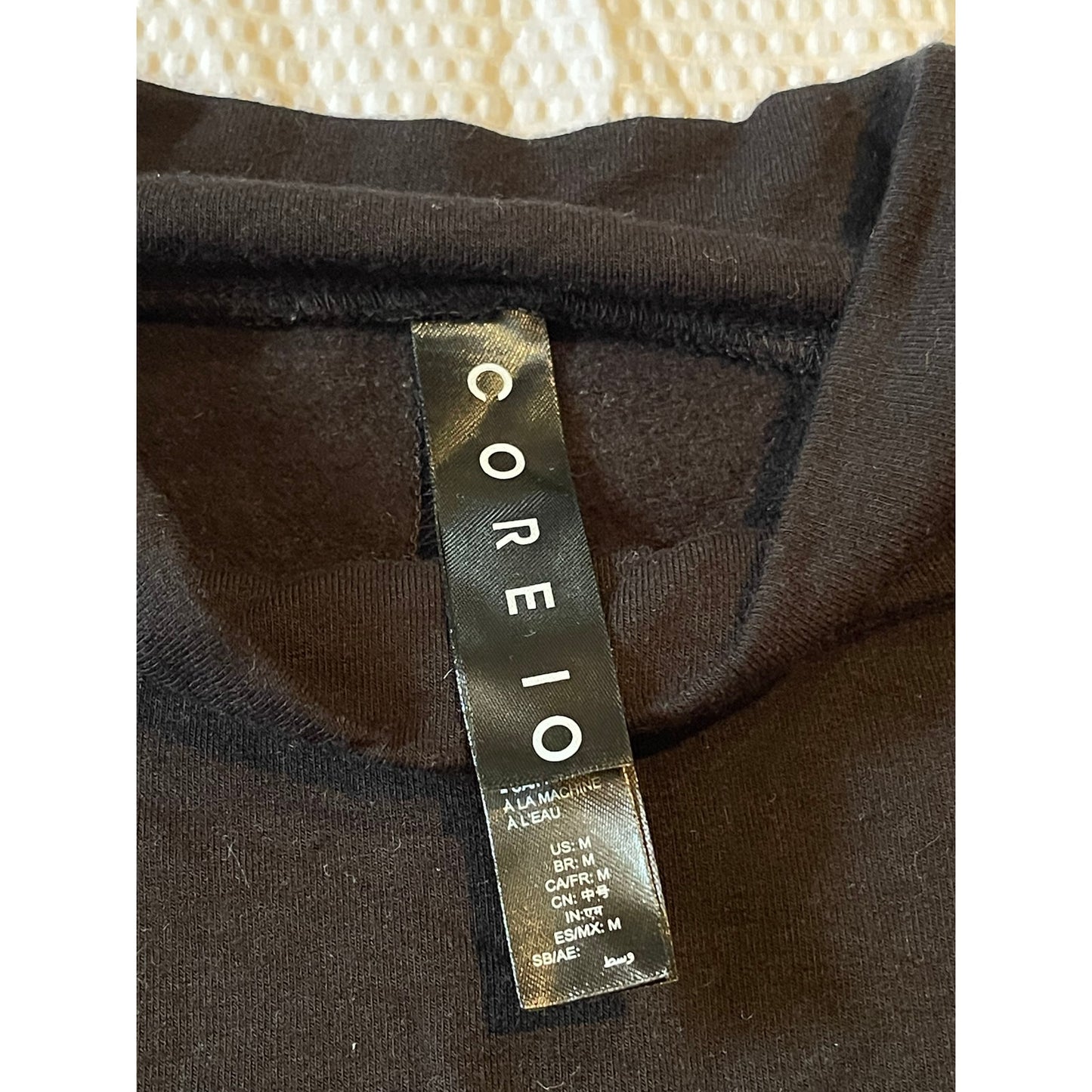 Core10 Core 10 Women's Cropped Black Size Medium Long Sleeve Athletic Top