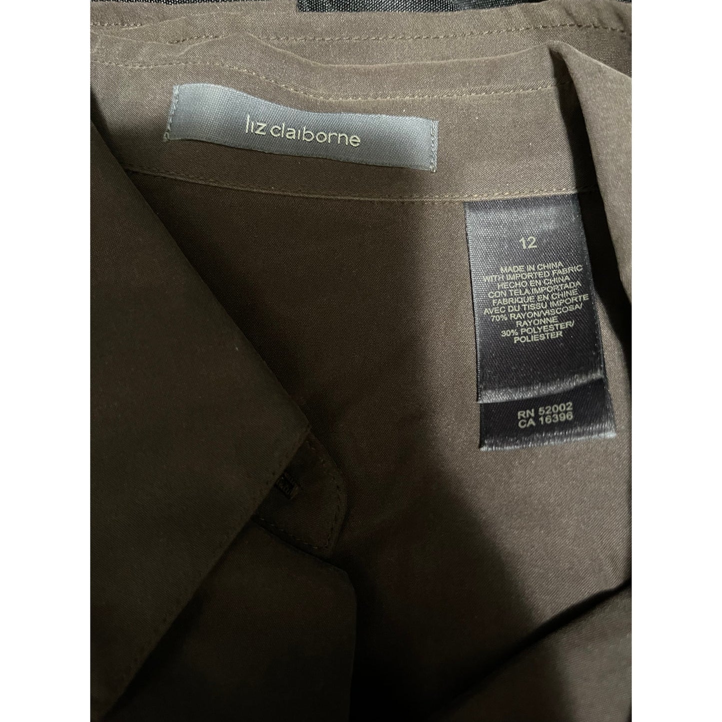 Liz Claiborne Size 12 Deep Brown Long Sleeve Collared Button Down Blouse