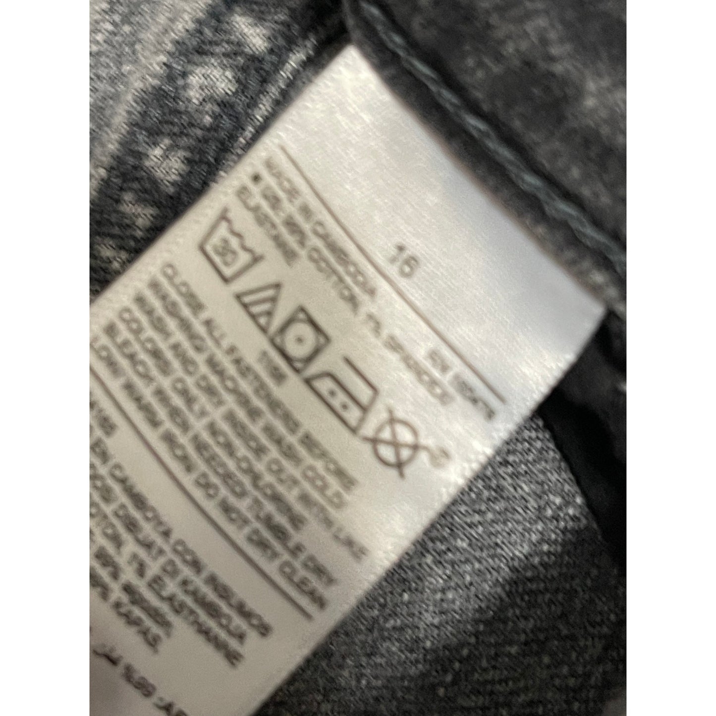 Old Navy Boyfriend Mid Rise Dark Gray / Black Denim Jeans - Size 16