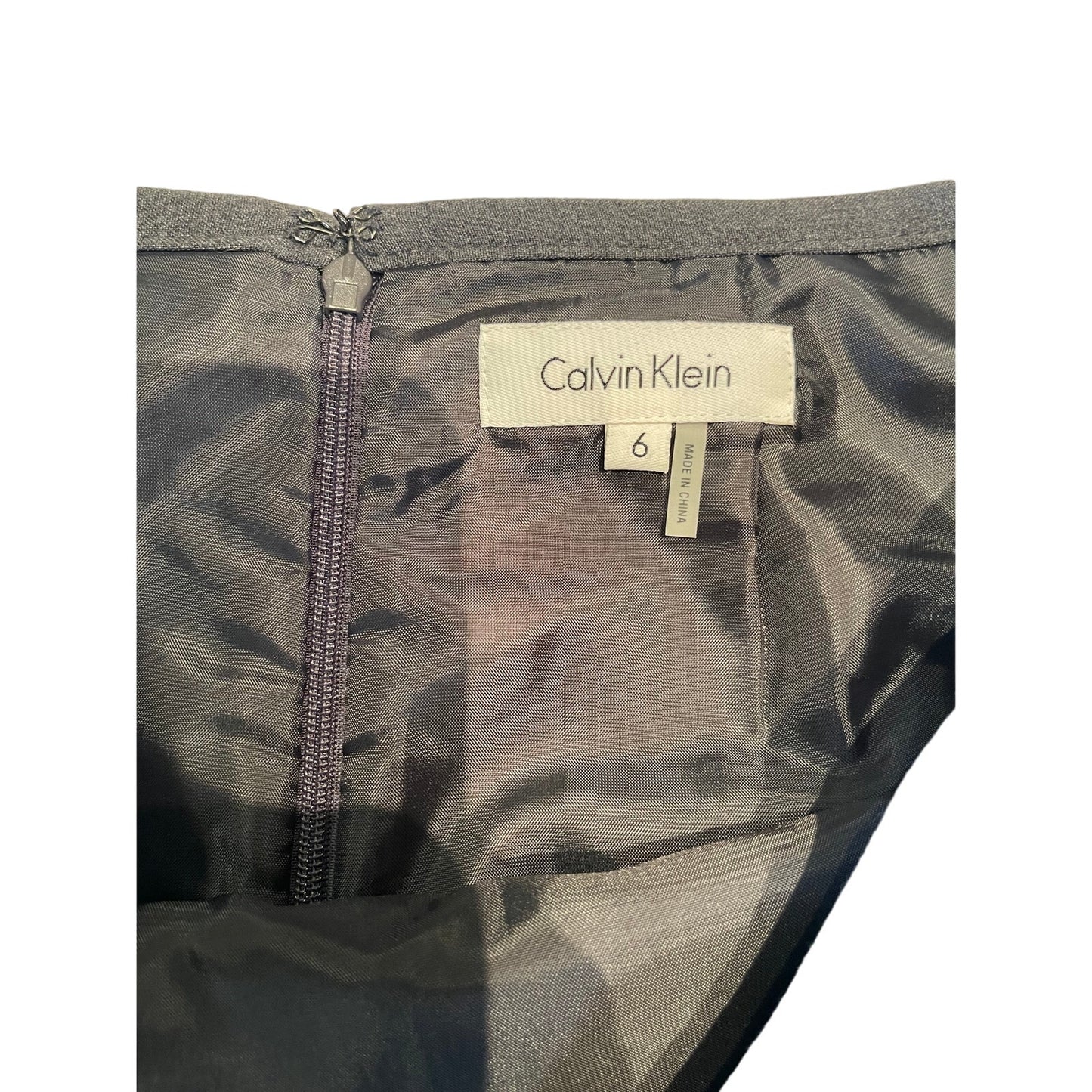 Calvin Klein - Size 6 - Gray Lined Pencil Skirt