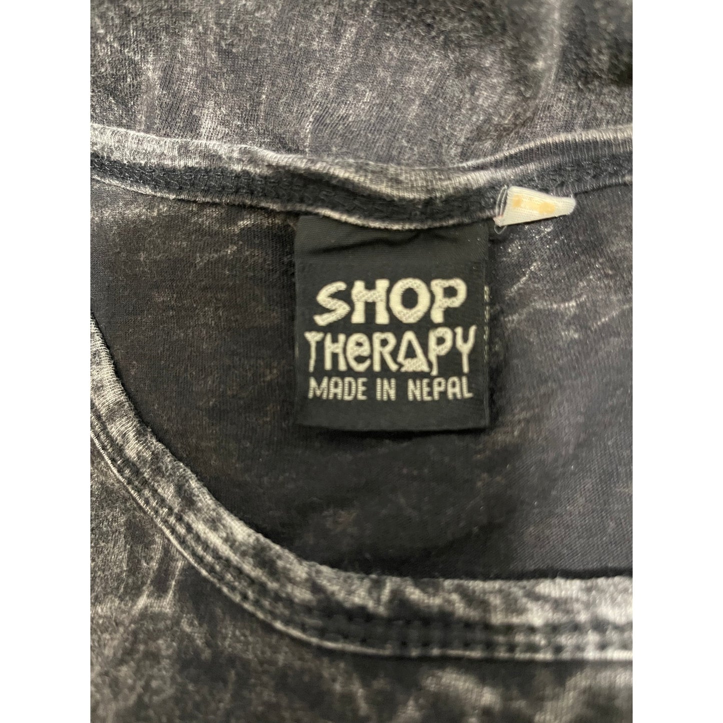 Shop Therapy Black Red Short Sleeve Textured T-Shirt - Size S/M - Vintage 90's