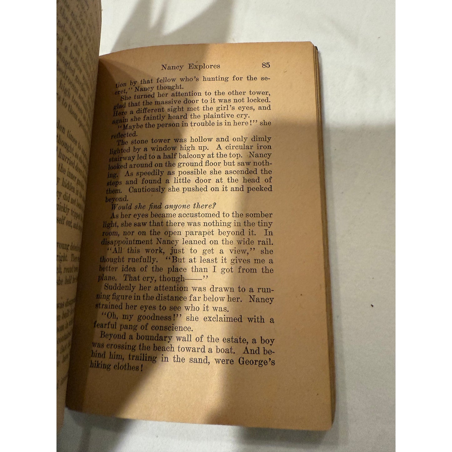 Nancy Drew - The Clue In The Crumbling Wall - Blue Tweed - 1945 - Hardcover