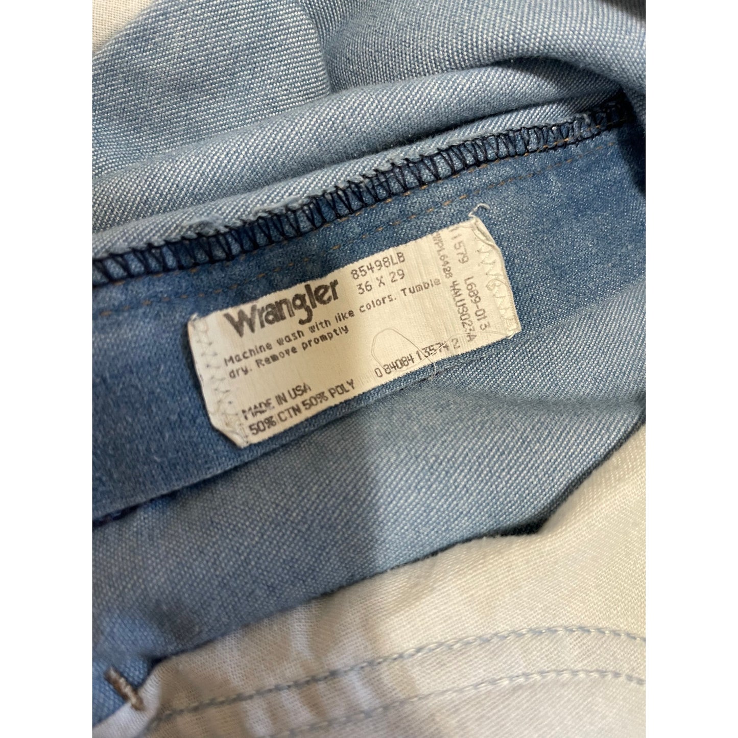 Vintage Women's Wrangler Straight Leg Light Blue Denim Jeans - 90's