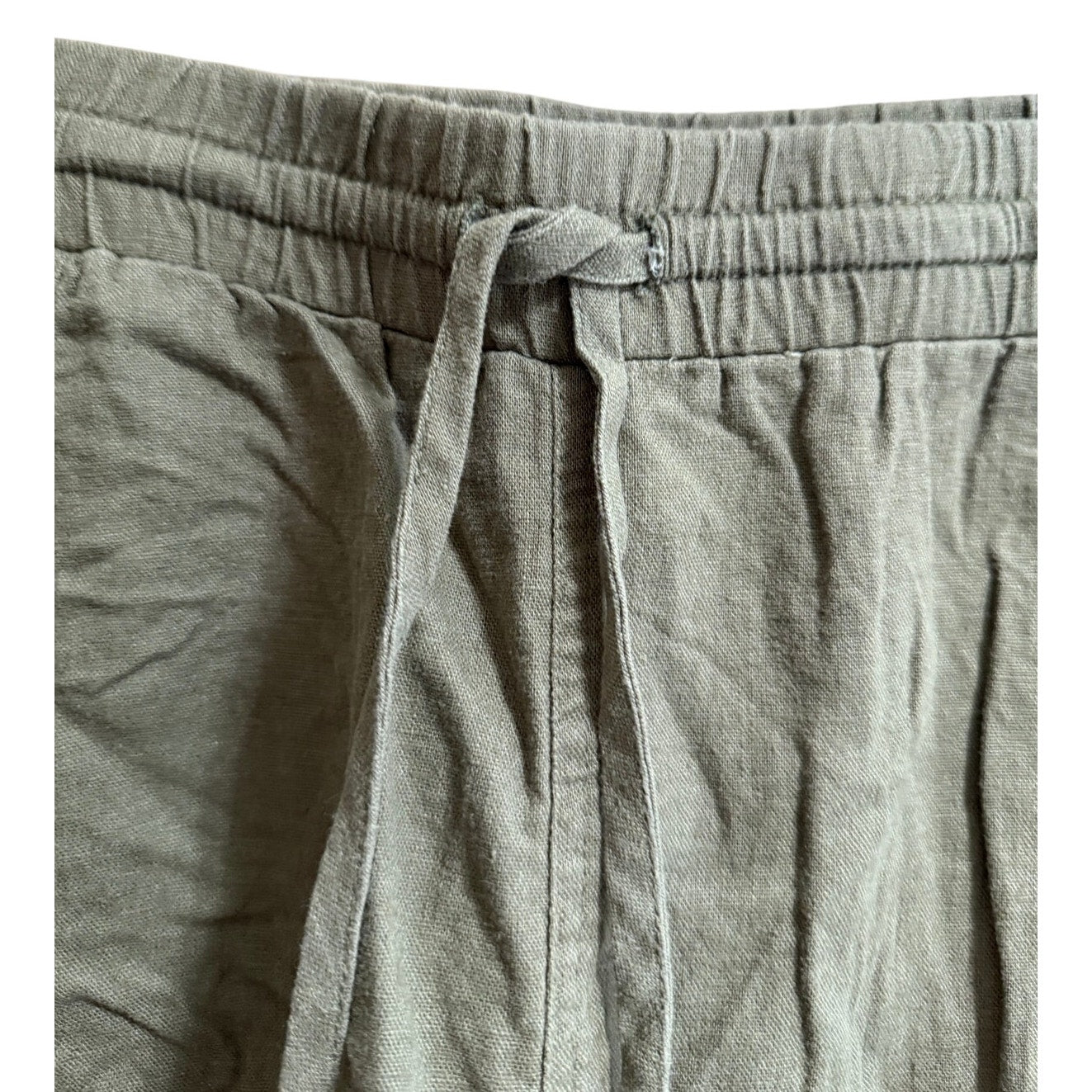 Universal Thread Army Green Elastic Waist Shorts - NWT - Large
