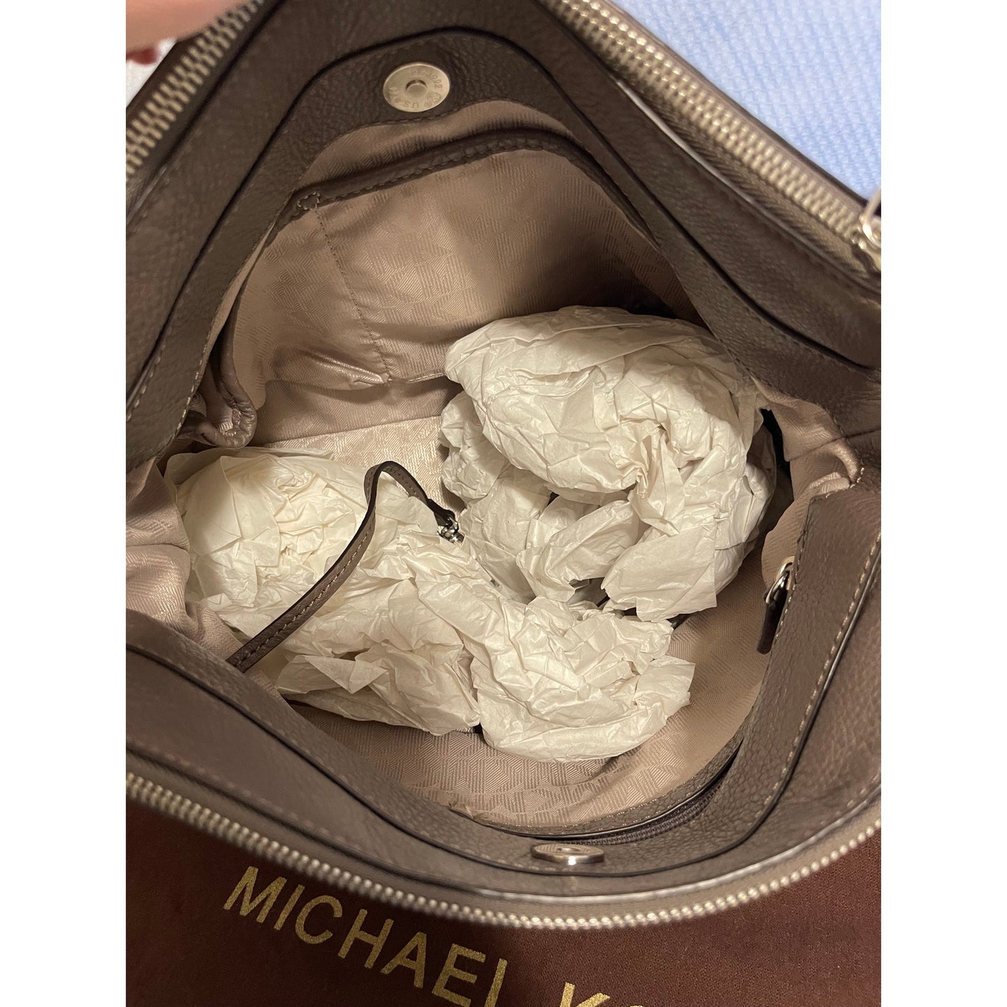 Michael Kors 100% Leather Gray Purse Detachable Strap - With Original Dust Bag