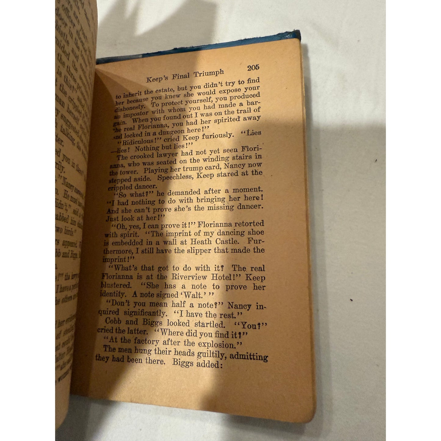 Nancy Drew - The Clue In The Crumbling Wall - Blue Tweed - 1945 - Hardcover