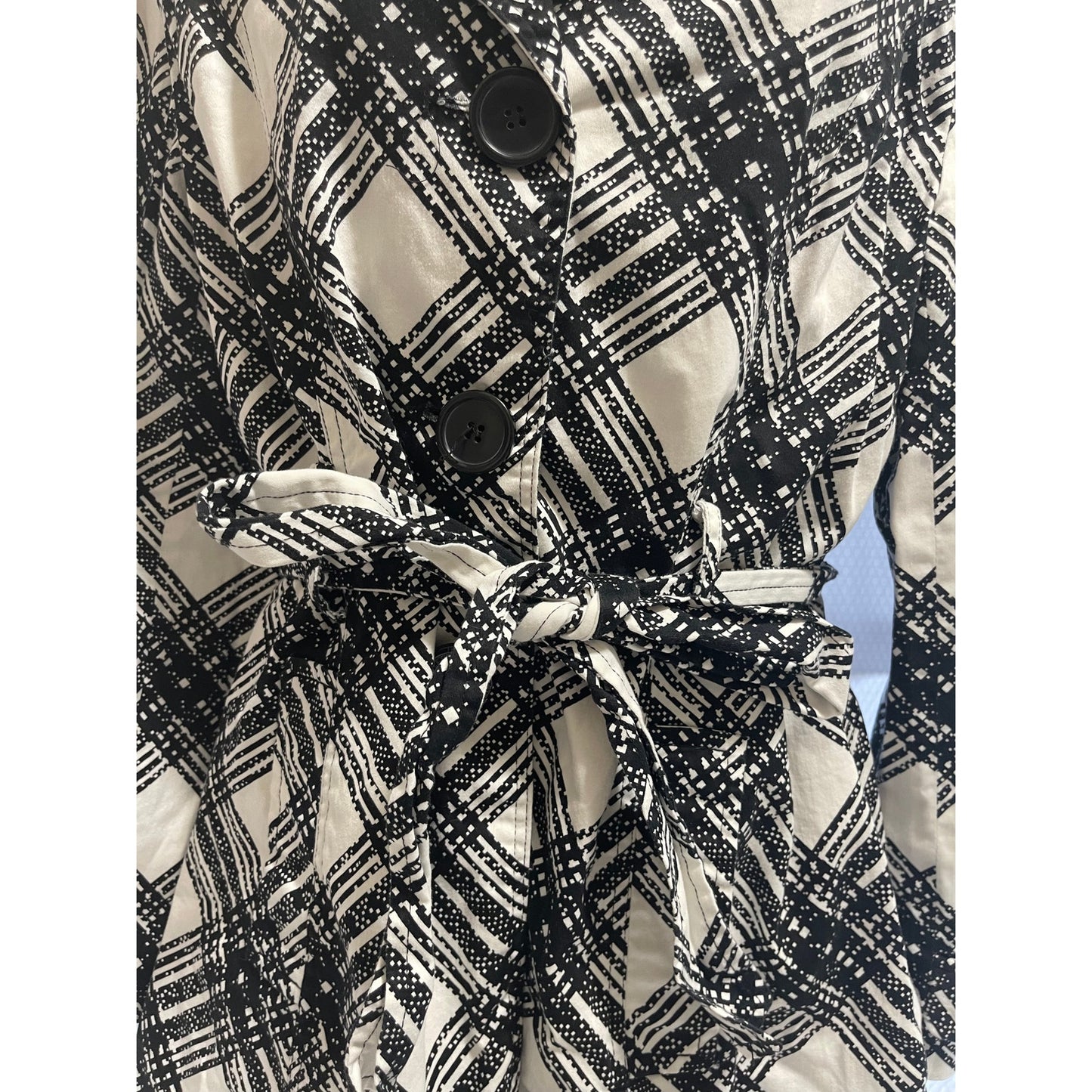 Anthropologie Luii Black and White Women's Trench Coat with Belt - Size Large
