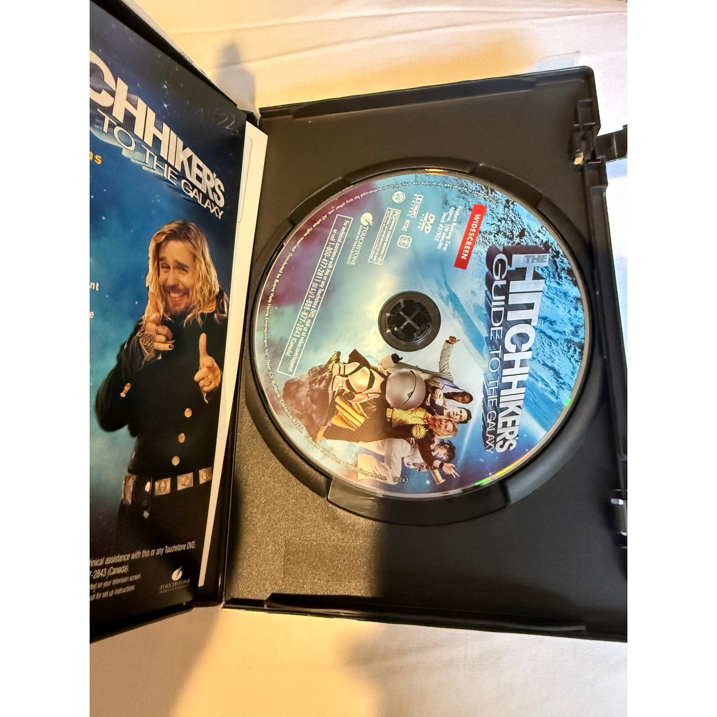 The Hitchhiker's Guide to the Galaxy (Widescreen Edition) - DVD With Insert.