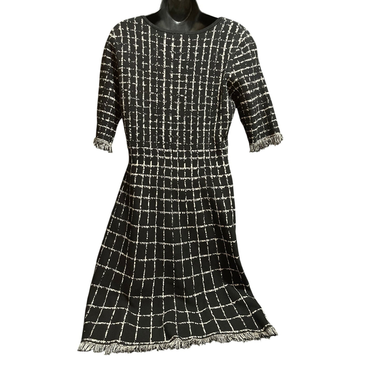 Taylor Size Large Black & White Heavy Knit 3/4 Sleeve Midi Dress