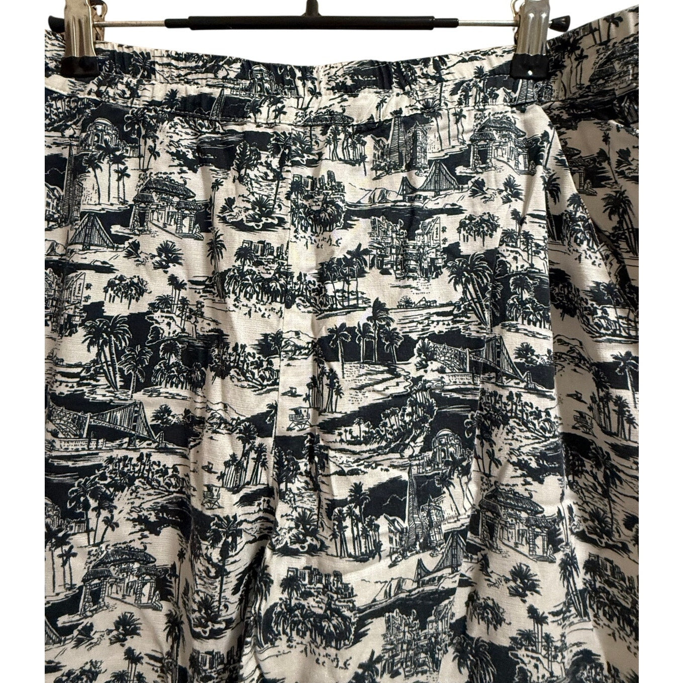 Marine Layer Size Medium Blue and White Island Print Elastic Waist Pants
