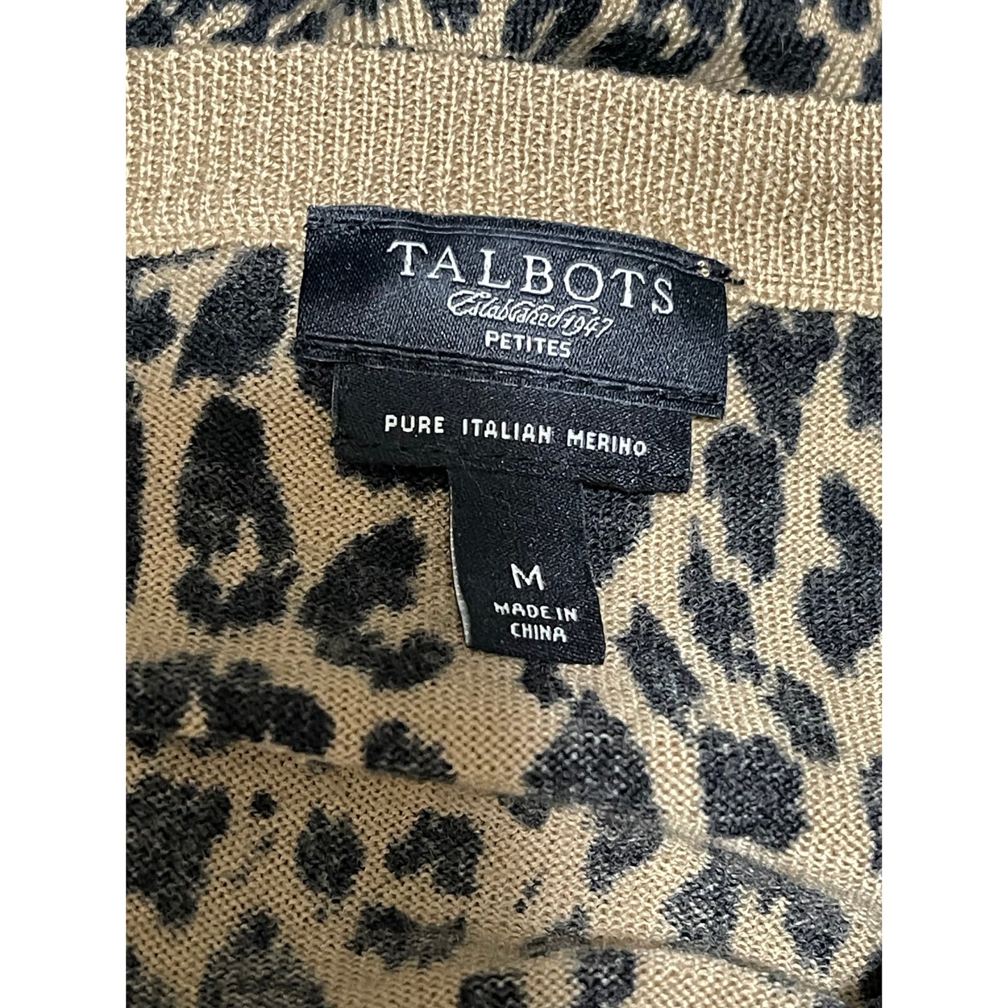 Talbots Pure Italian Merino Size Medium Petite Animal Print Knit Cardigan