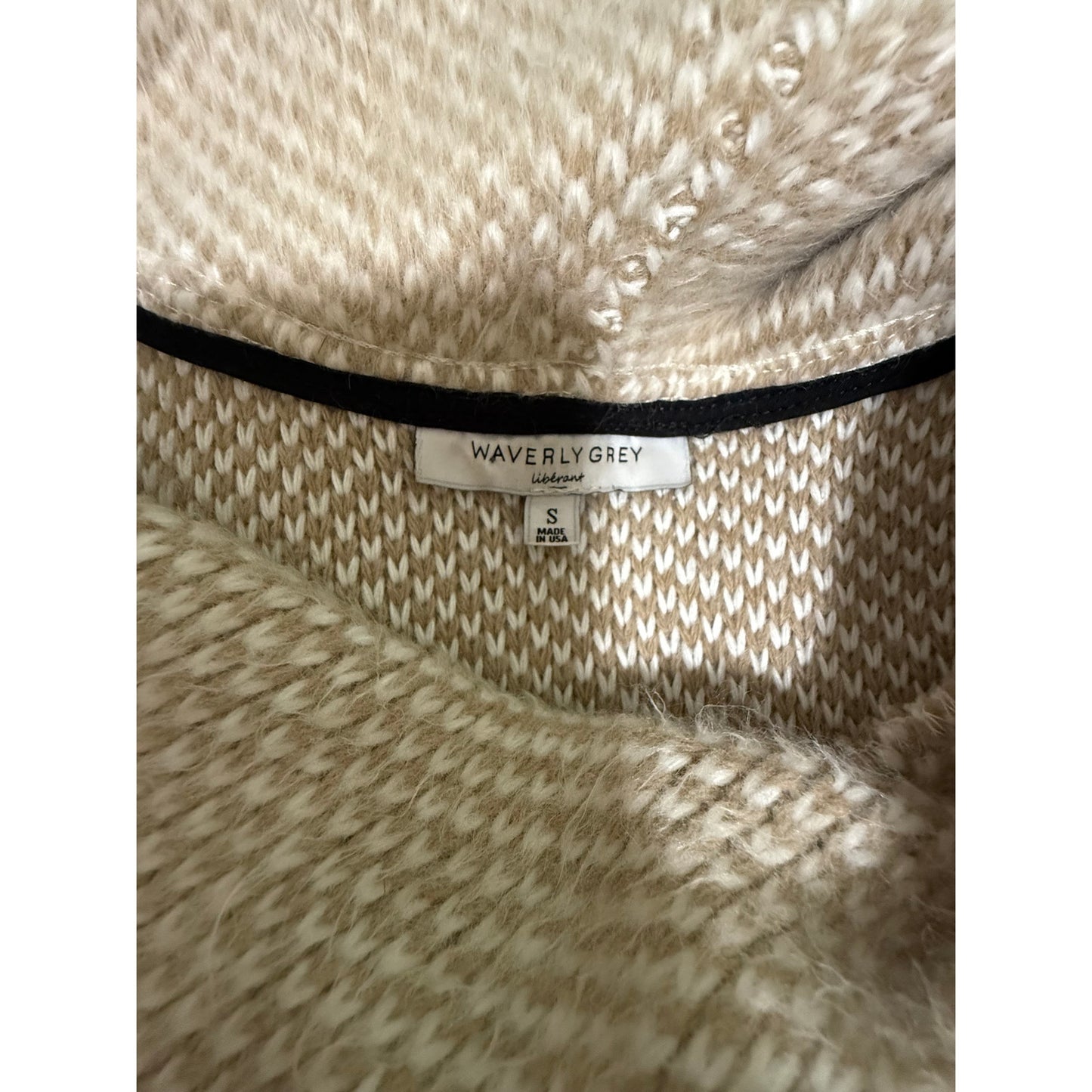 Waverly Grey Tan and White Sleeveless Knit Sweater - Size Small