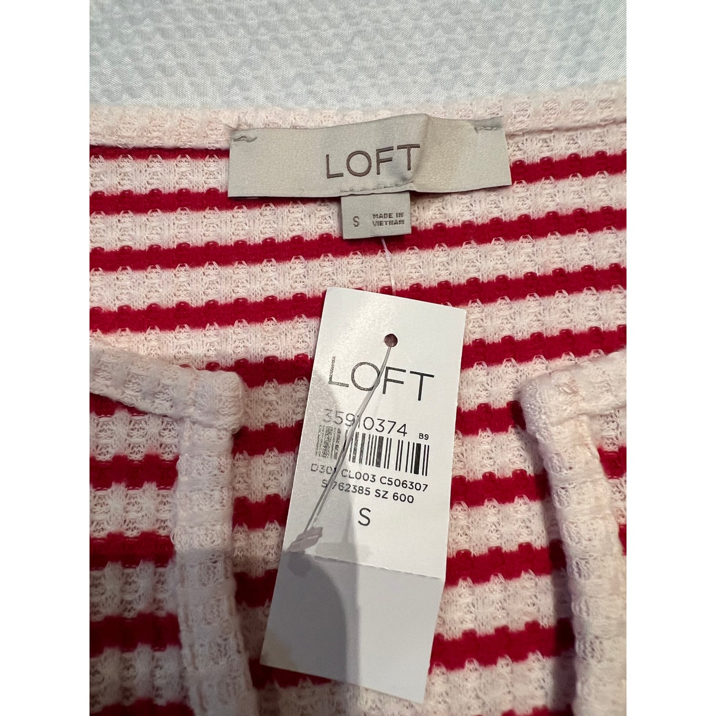 Ann Taylor The Loft Waffle Knit Long Sleeve White & Red Striped Sweater - NWT