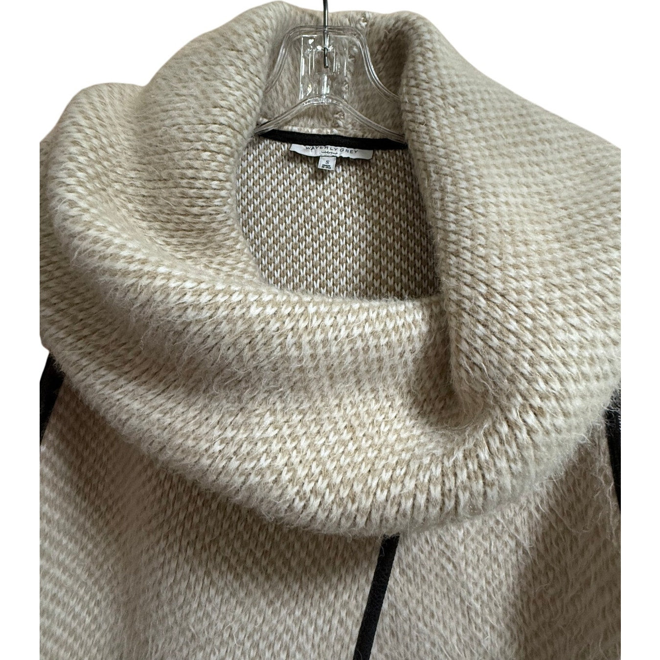 Waverly Grey Tan and White Sleeveless Knit Sweater - Size Small