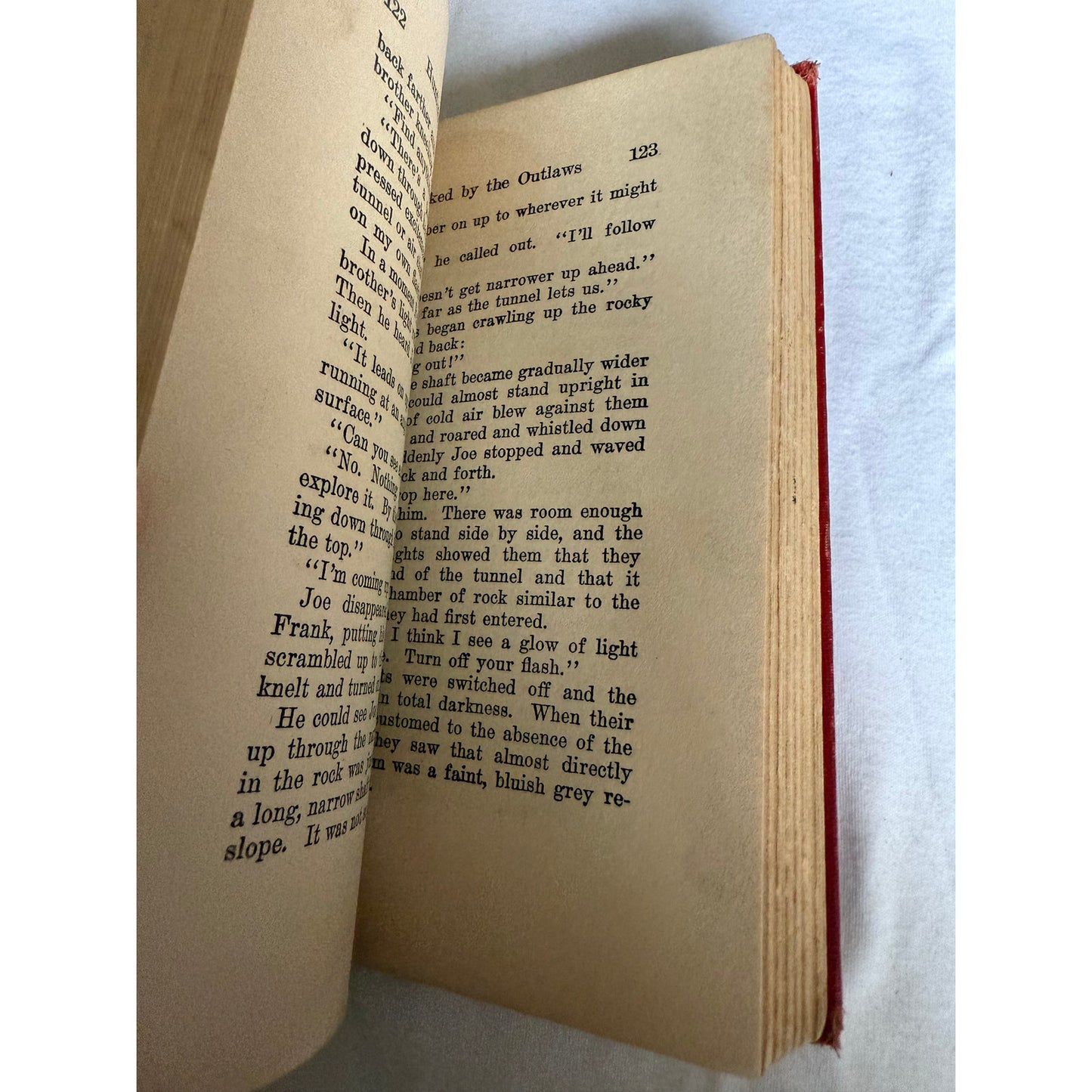 The Hardy Boys - Hunting for Hidden Gold - Franklin W. Dixon - 1928 - Hardcover