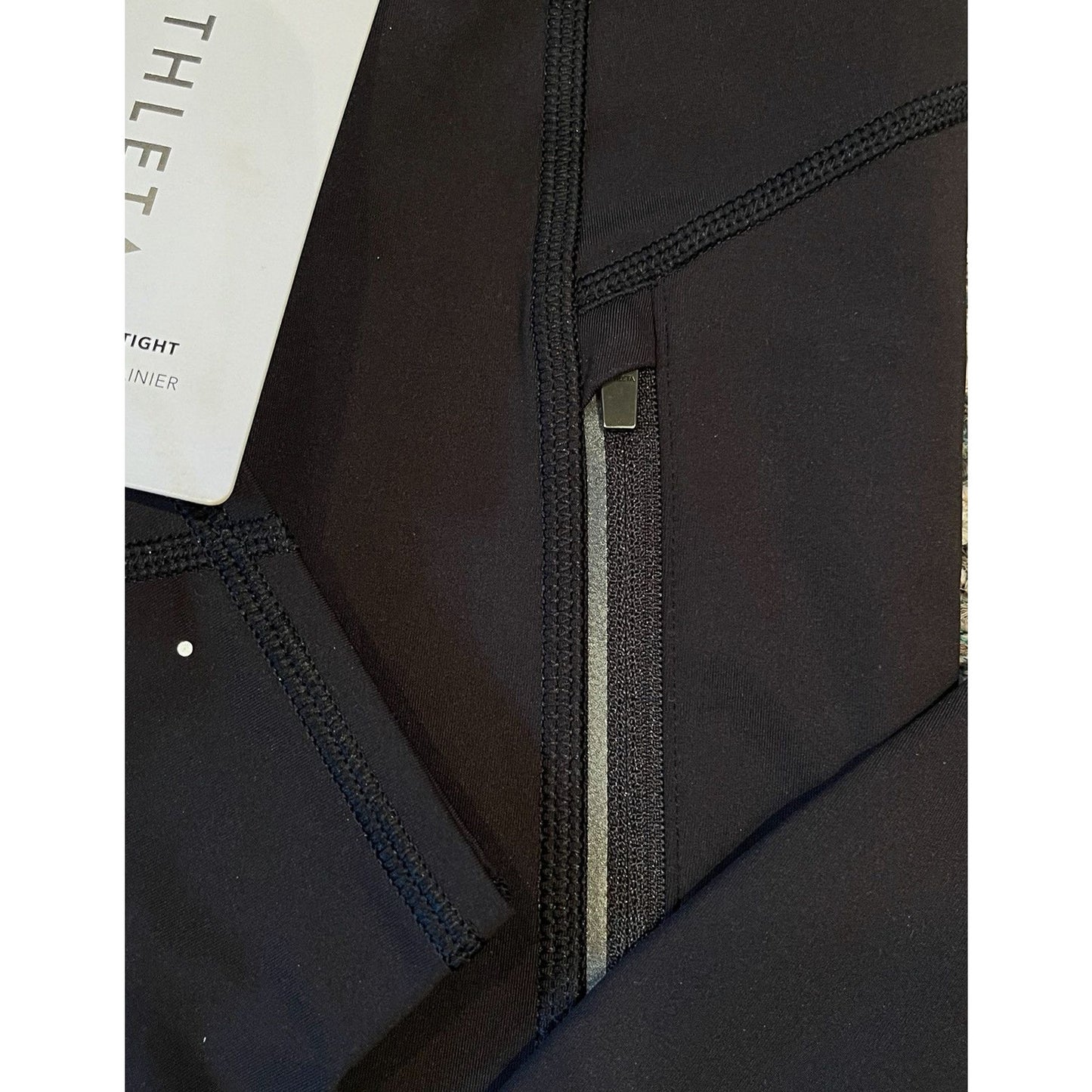 NWT Athleta Rainier Tight Black Leggings w/Pockets - Size Medium