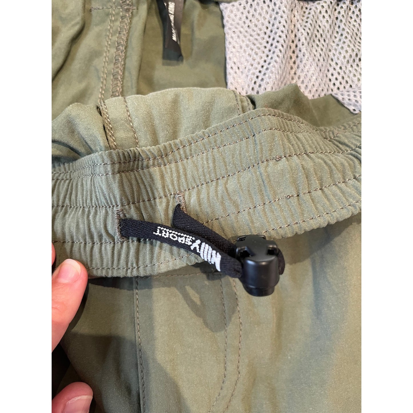 Killy Sport - Size Large - Green Shorts w/Belt - Zipper Pockets