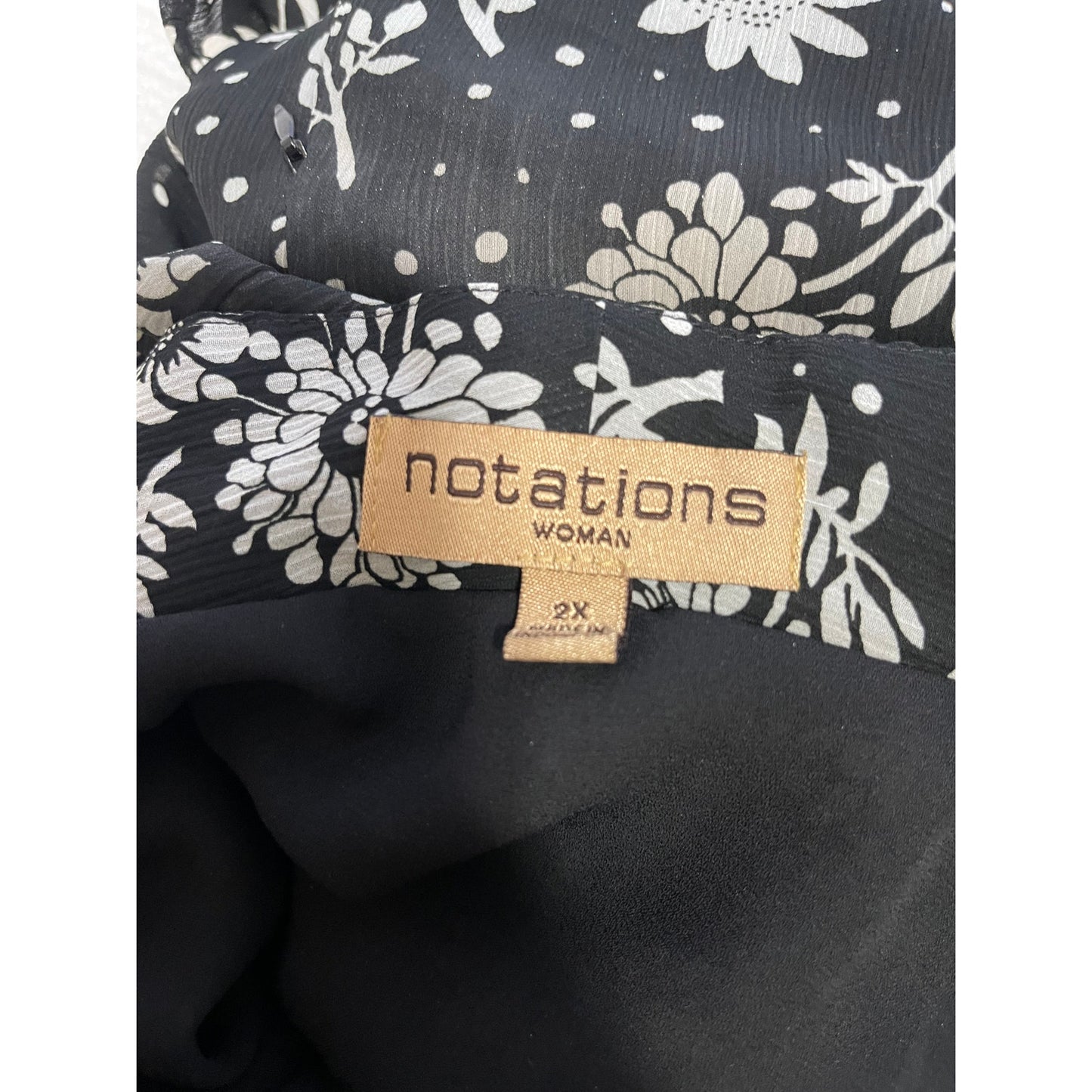 Notations Womens 2XL Black White Florals Short Sleeve Blouse