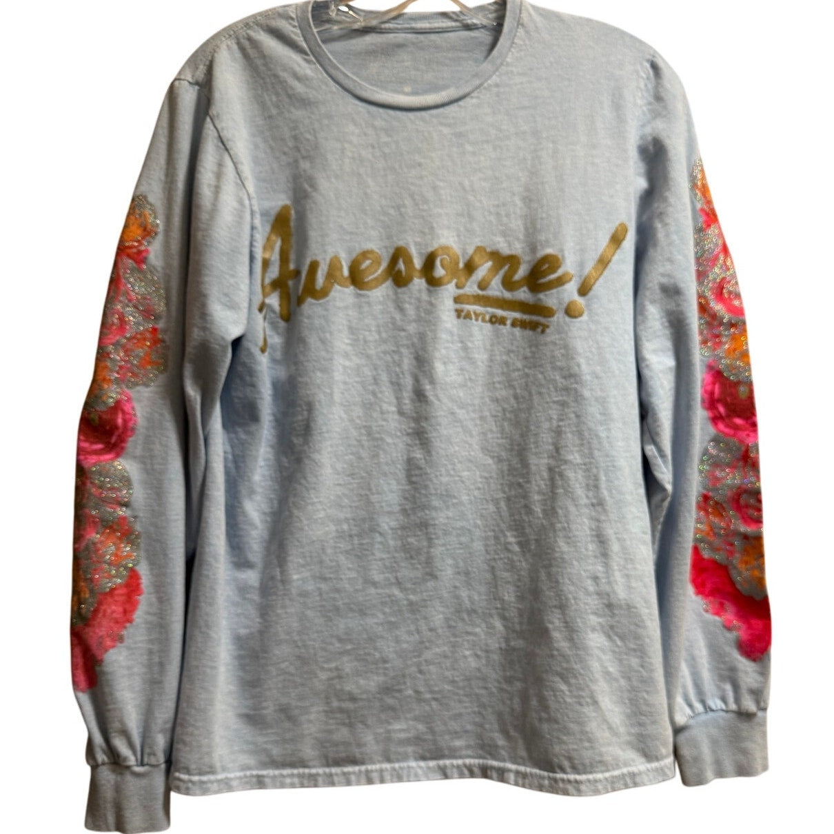 Taylor Swift Lover Album ME! Glitter Roses Awesome T-Shirt - Size Medium