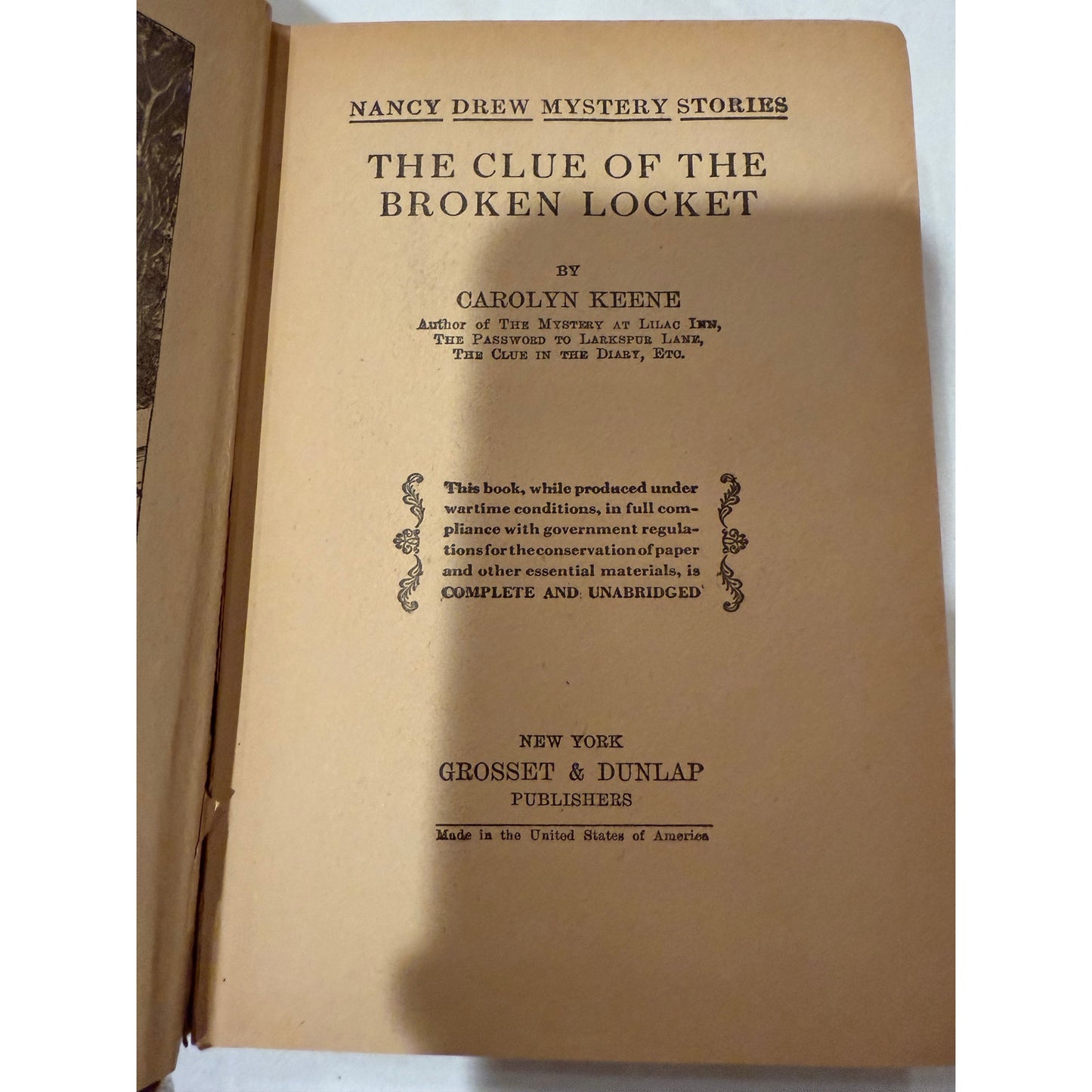 Nancy Drew - The Clue of the Broken Locket - Wartime 1st Edition 1934 Hardcover