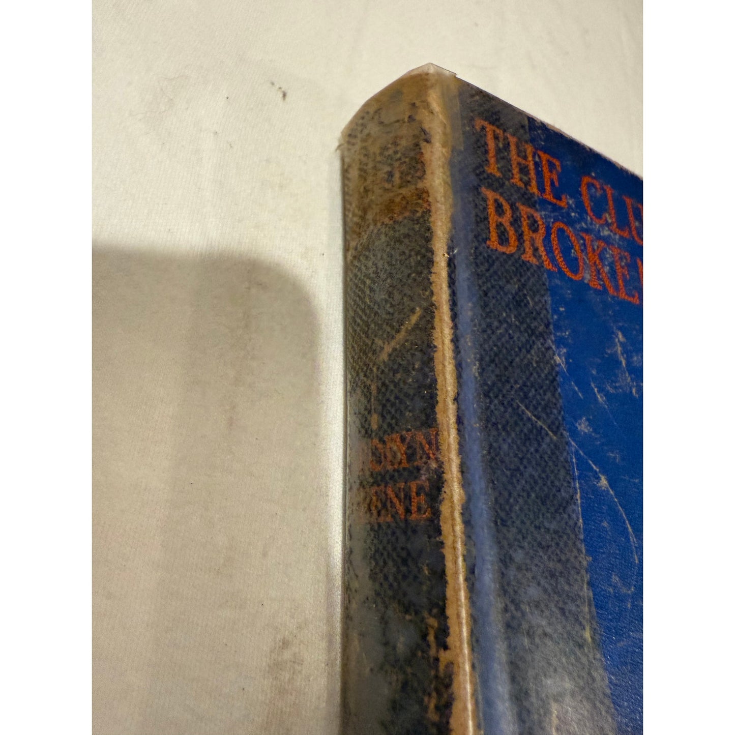 Nancy Drew - The Clue of the Broken Locket - Wartime 1st Edition 1934 Hardcover
