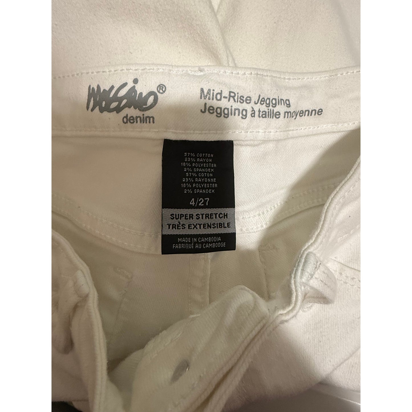 Mossimo Mid-Rise Jegging White Denim Jeans - Stretch - Size 4