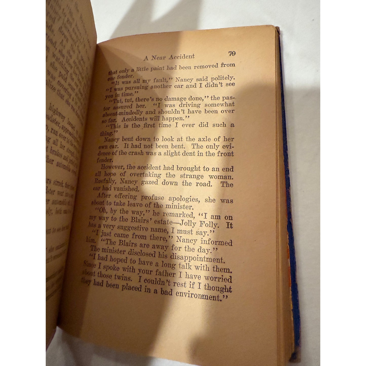 Nancy Drew - The Clue of the Broken Locket - Wartime 1st Edition 1934 Hardcover
