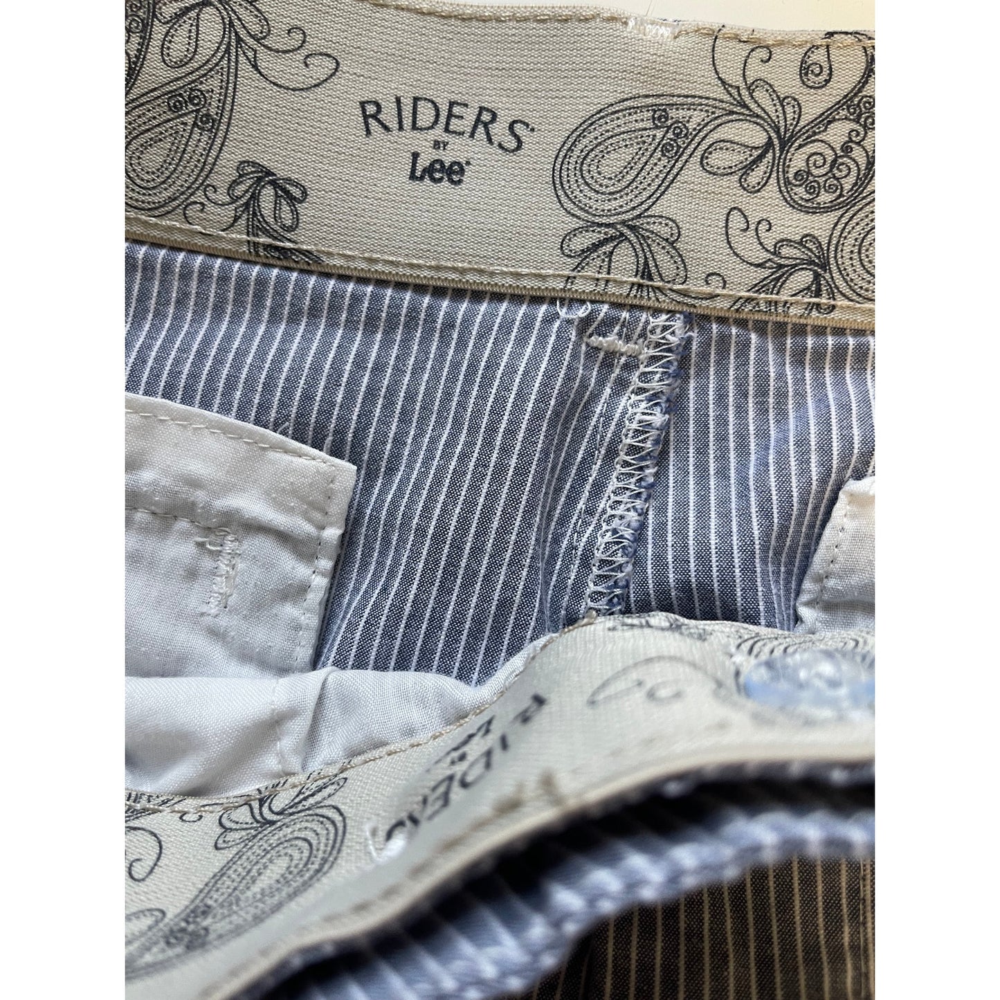 Riders by Lee Blue White Pin Stripe Capri's - Size 12M