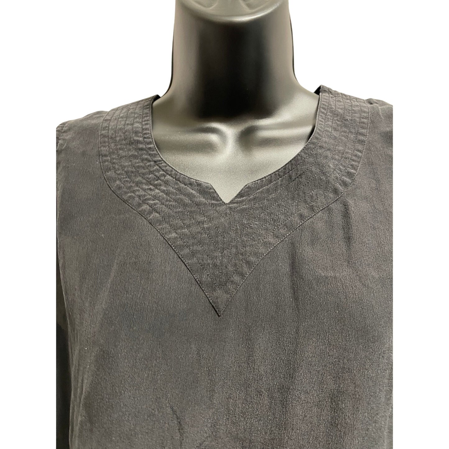 Vintage Milano Design Group 100% Silk Black Sleeveless Blouse