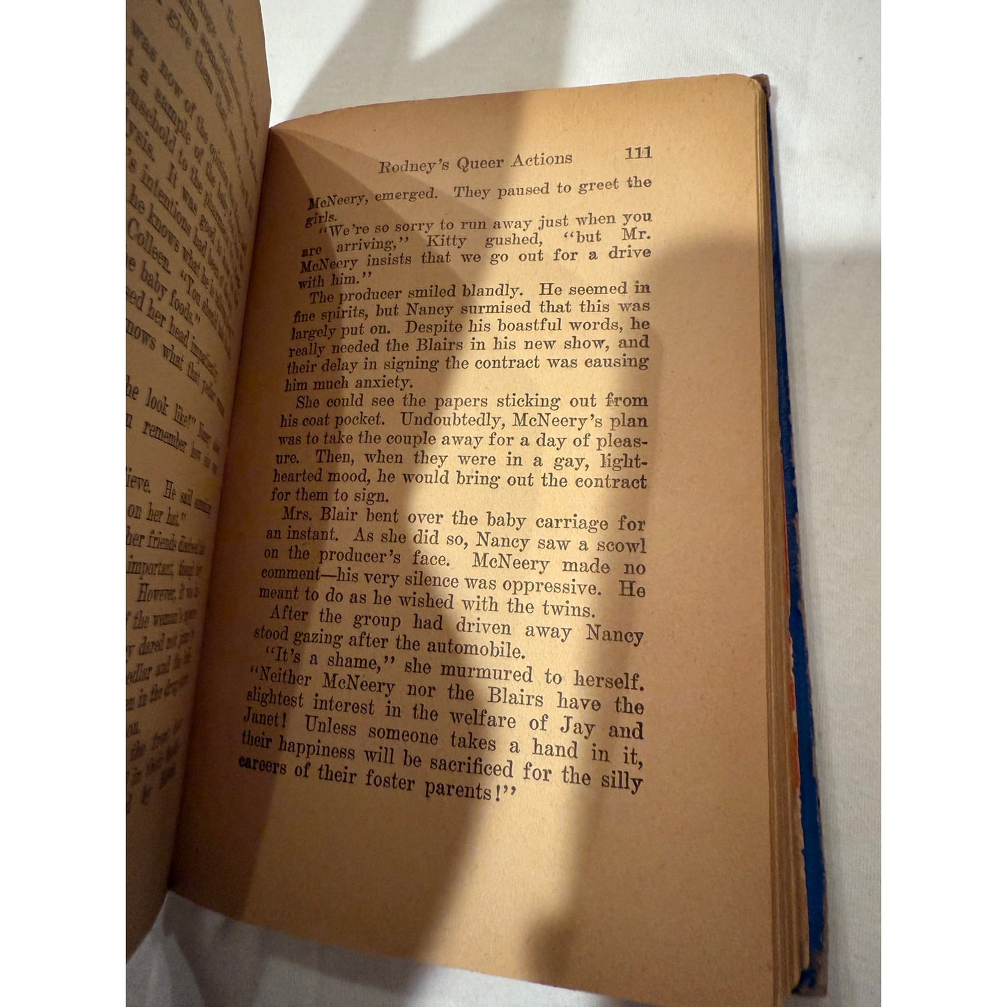 Nancy Drew - The Clue of the Broken Locket - Wartime 1st Edition 1934 Hardcover
