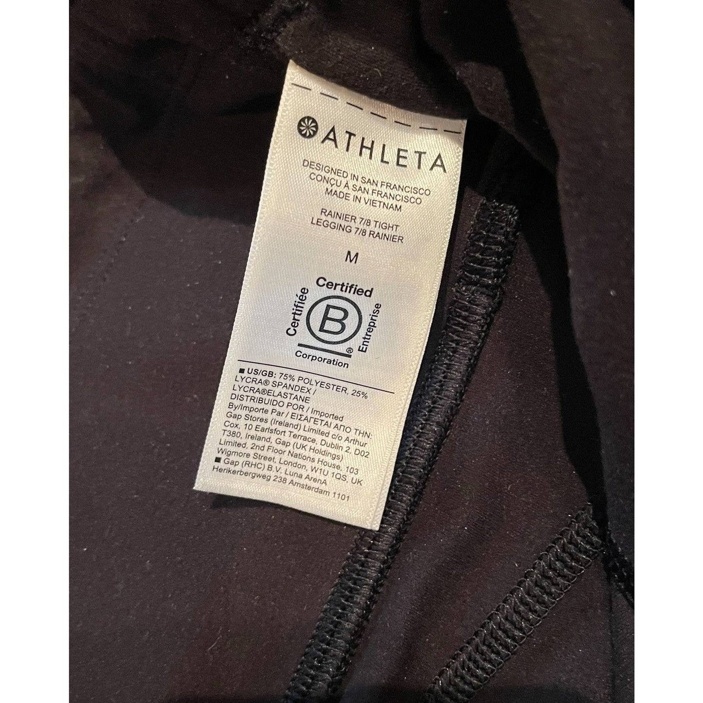 NWT Athleta Rainier Tight Black Leggings w/Pockets - Size Medium