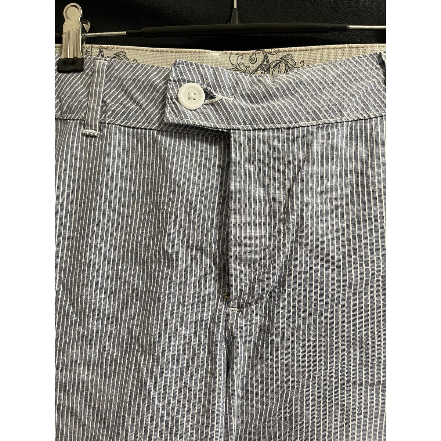 Riders by Lee Blue White Pin Stripe Capri's - Size 12M